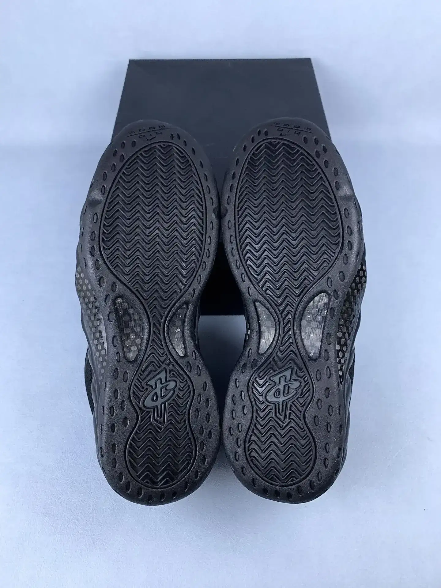 Nike Air Foamposite One 'Anthracite' Shoes product photo from LabelPicks