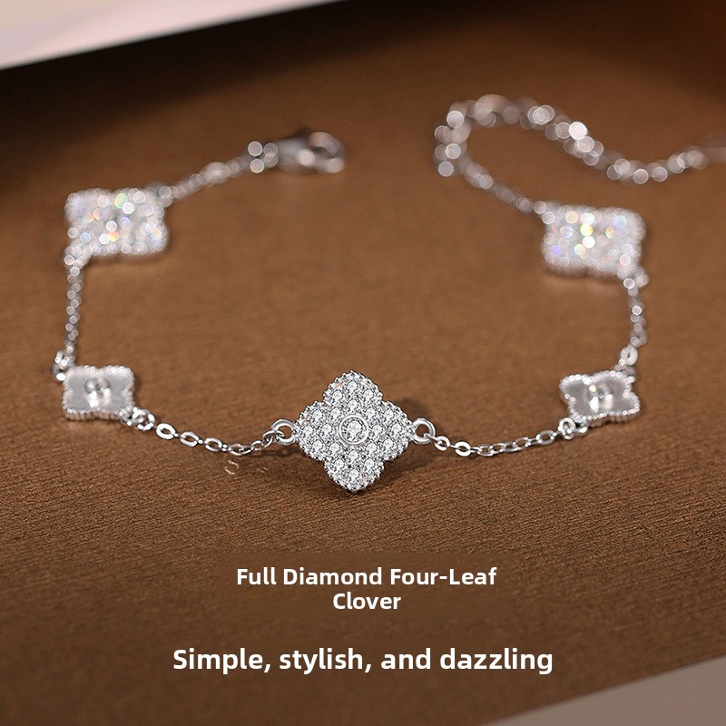 Original design, full-diamond four-leaf clover bracelet for women, made of 925 sterling silver, simple, fashionable, and with a high-end aesthetic, an Instagram-worthy five-flower bracelet, a classic piece of jewelry