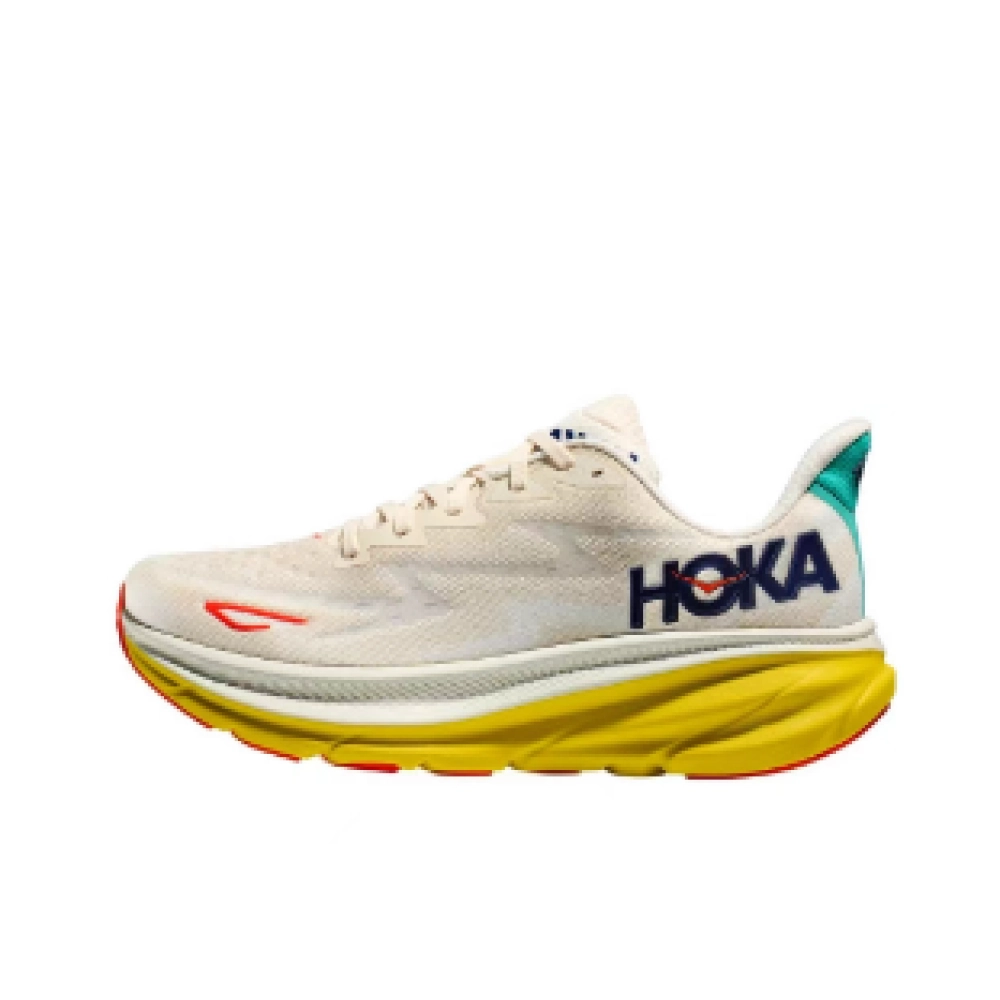 HOKA Clifton 9 ‘Eggnog Passion Fruit’