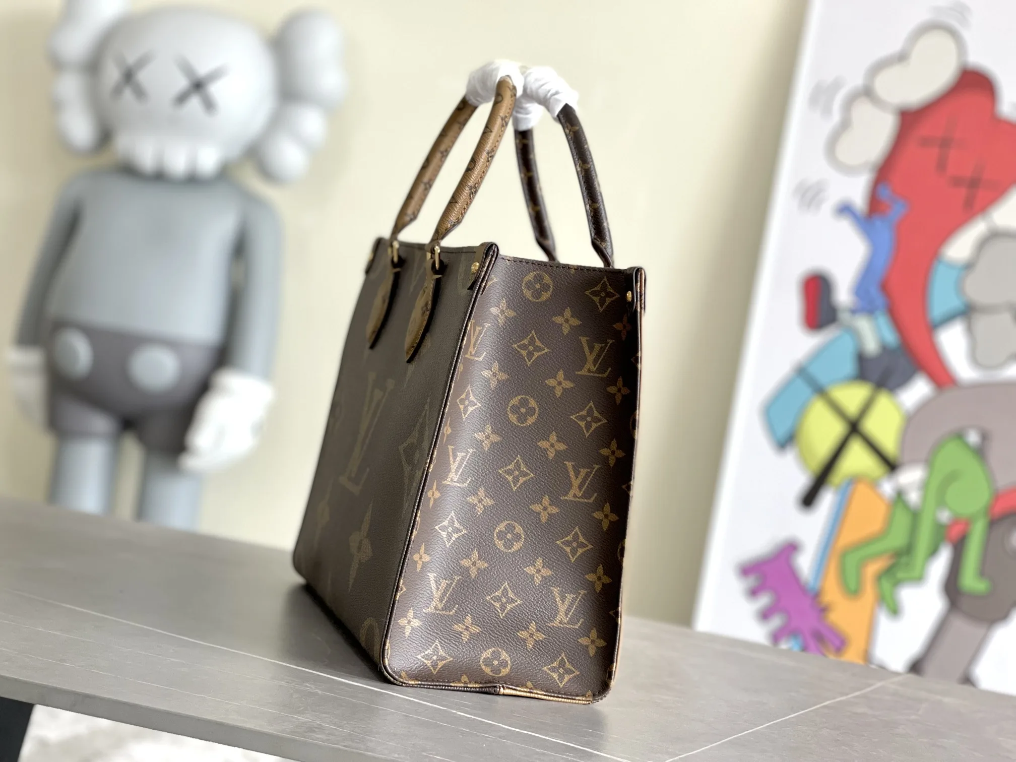 Louis Vuitton Onthego Tote Bag product photo from LabelPicks