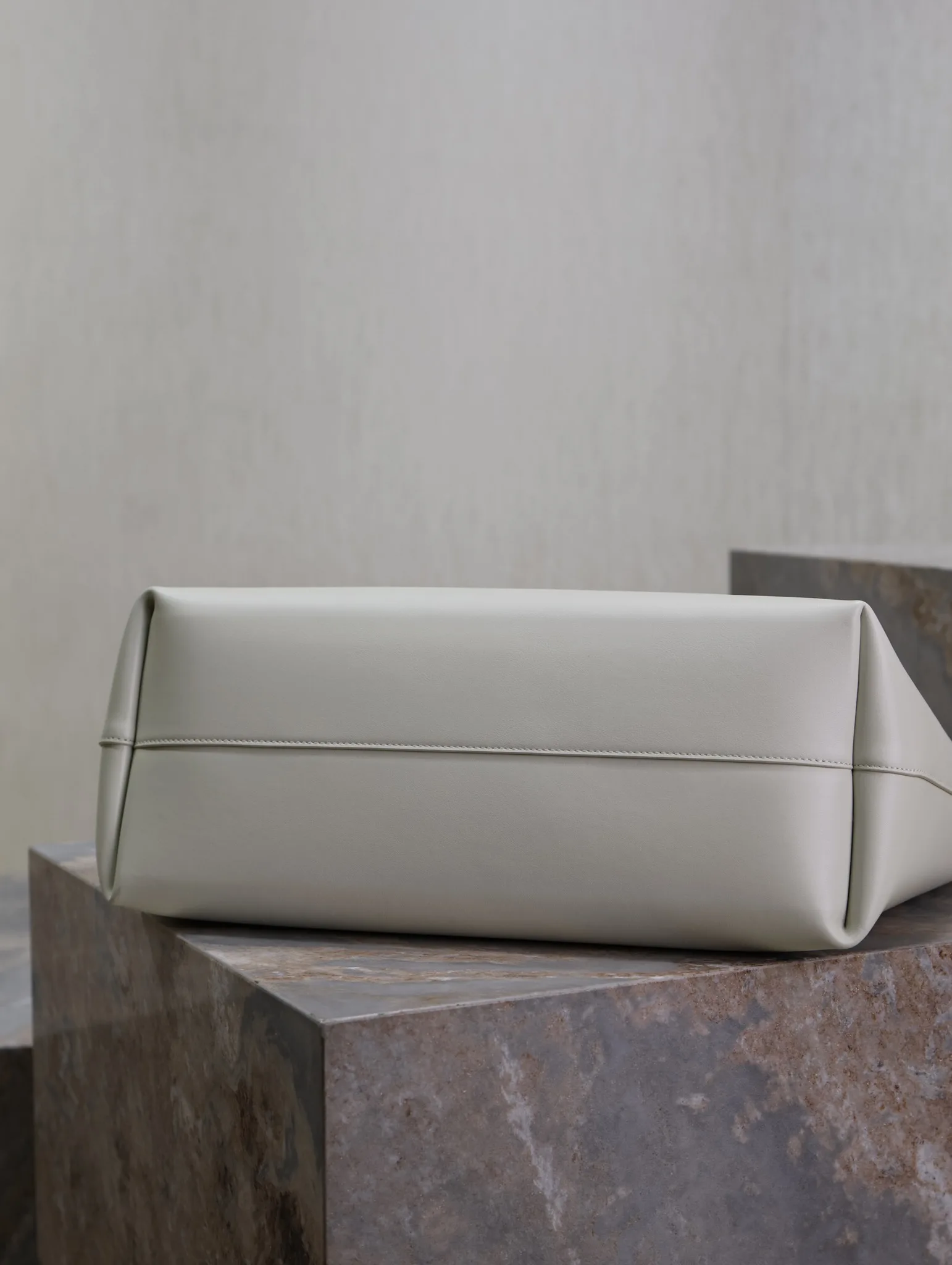 Saint Laurent White Calfskin Tote Bag product photo from LabelPicks
