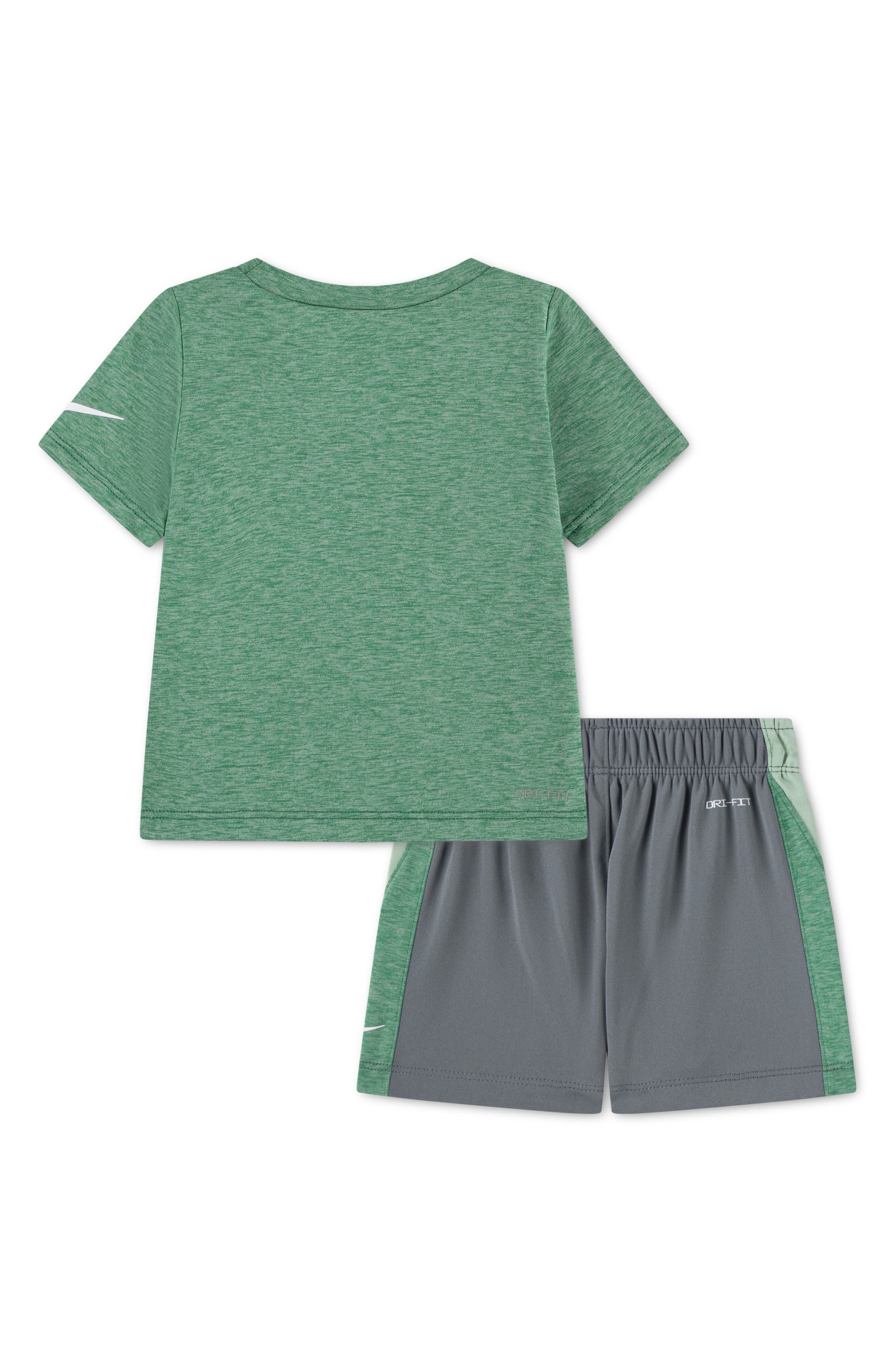 Nike Dropsets Icon T-Shirt & Shorts