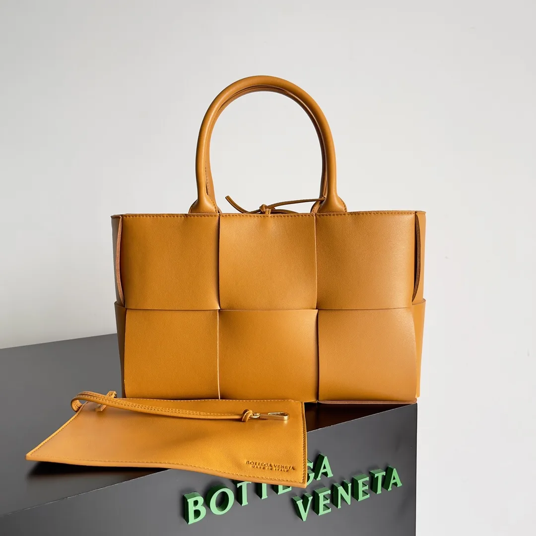 Bottega Veneta Brown Intrecciato Woven Leather Tote Bag product photo from LabelPicks
