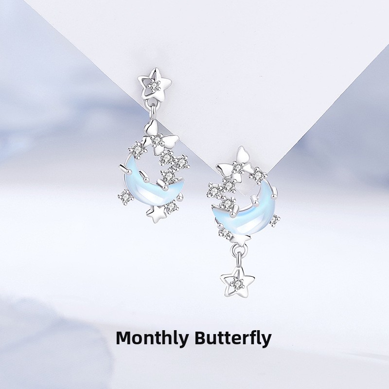 Original star and moon butterfly earrings, featuring a fresh, natural, and Korean-inspired design with star and moon motifs, creating a unique and sophisticated look