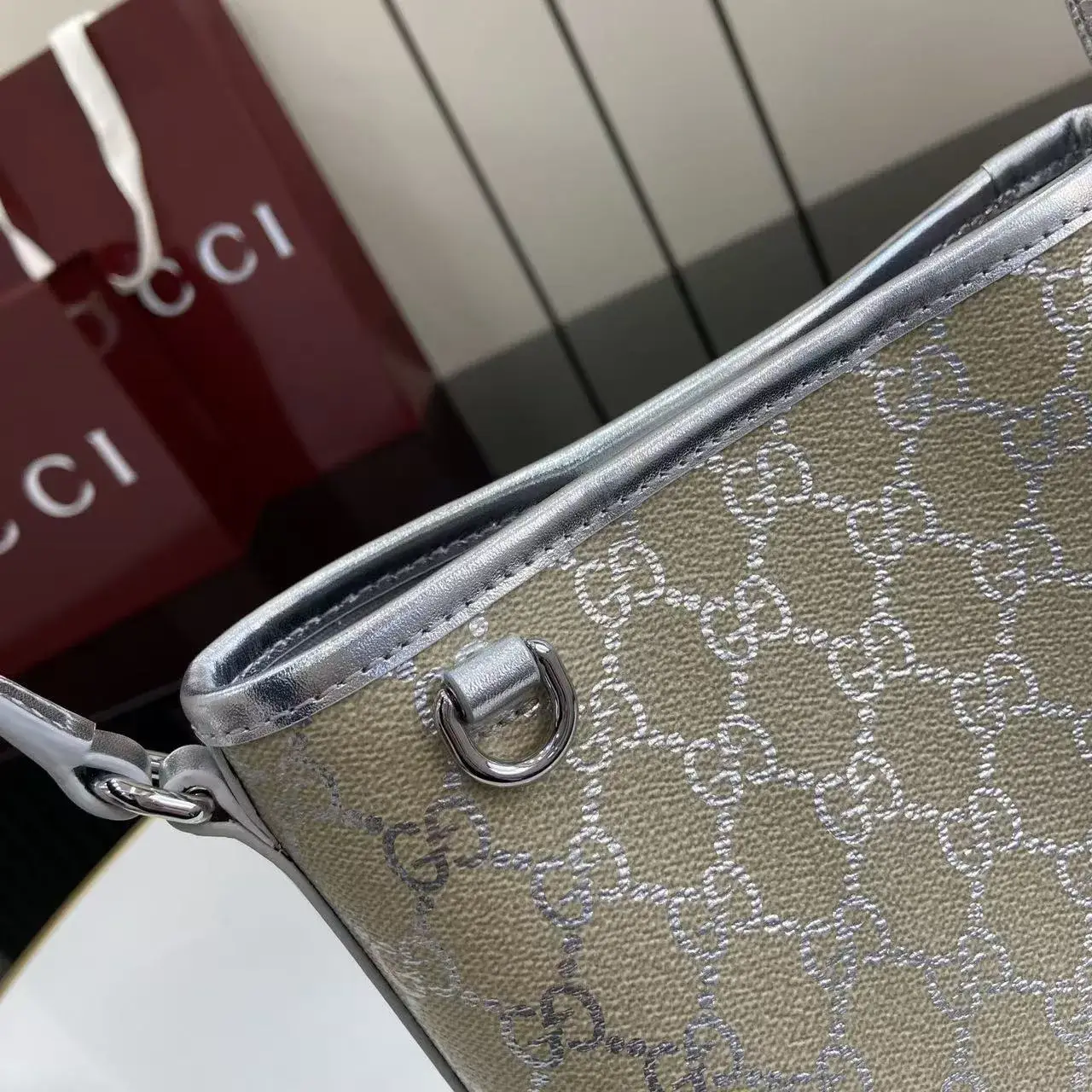 Gucci Soft-Structured Bucket Bag product photo from LabelPicks