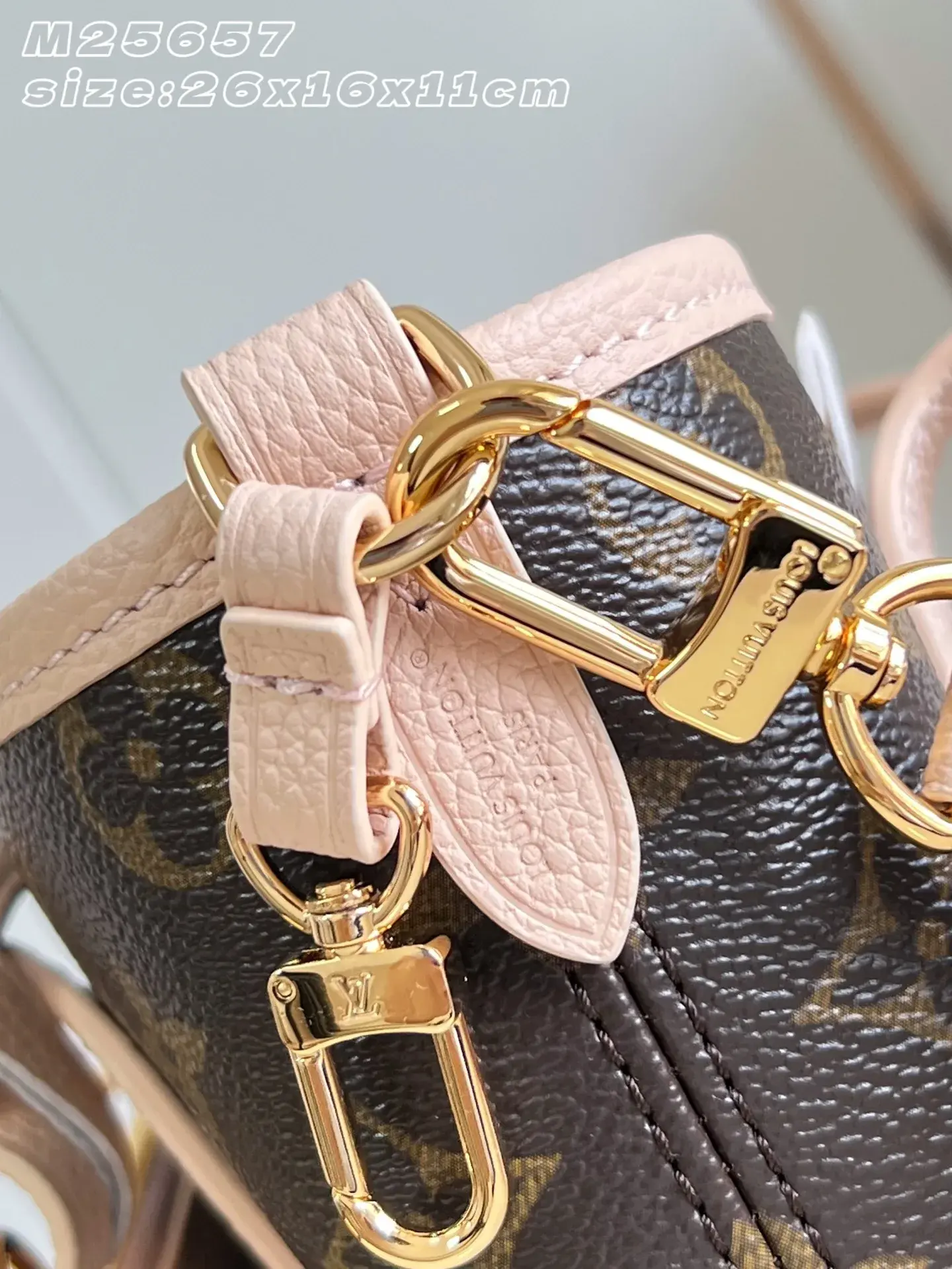 Louis Vuitton Neverfull Gold Grained Leather Tote Bag product photo from LabelPicks
