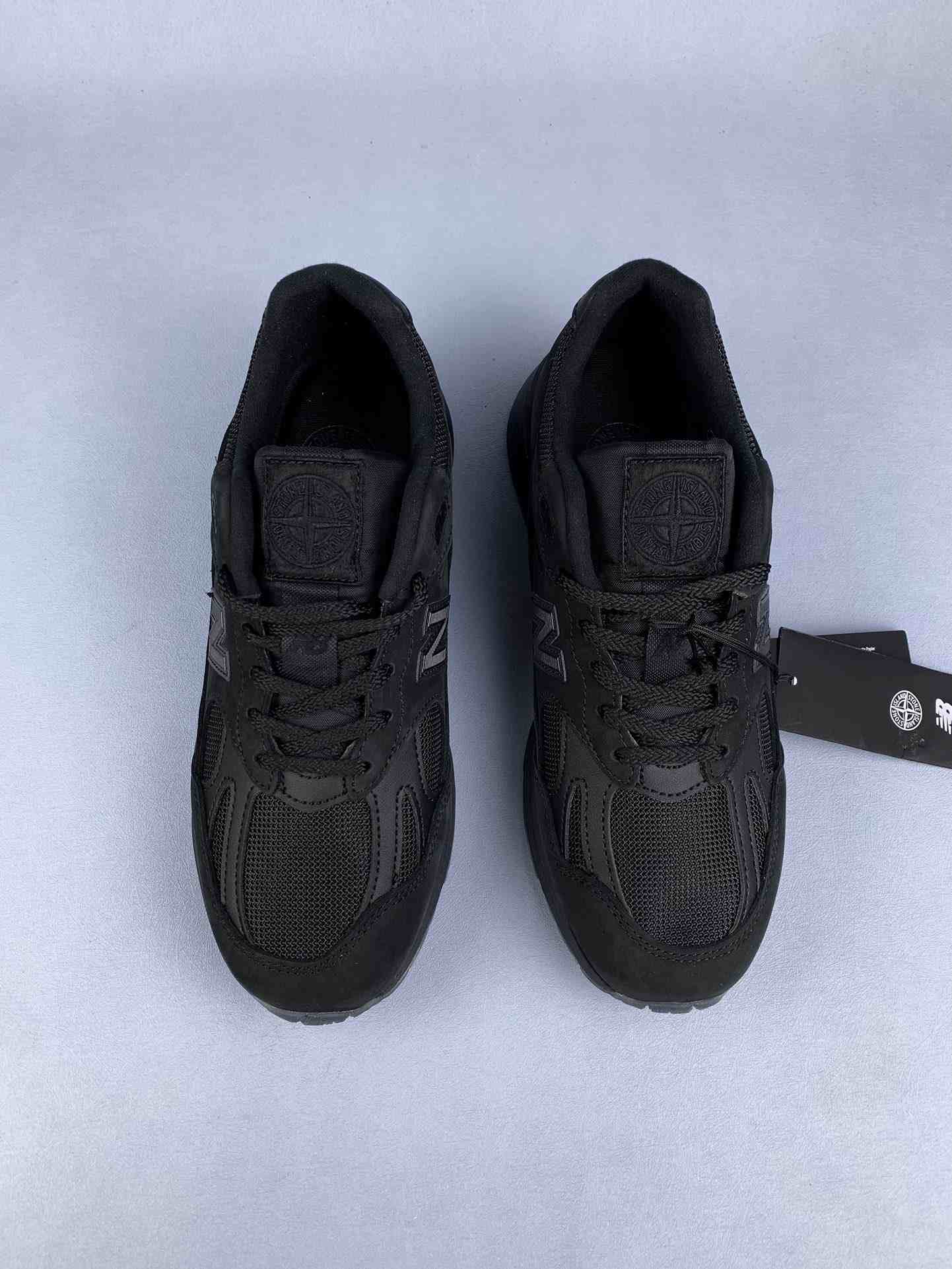 New Balance 991v2 Shoes