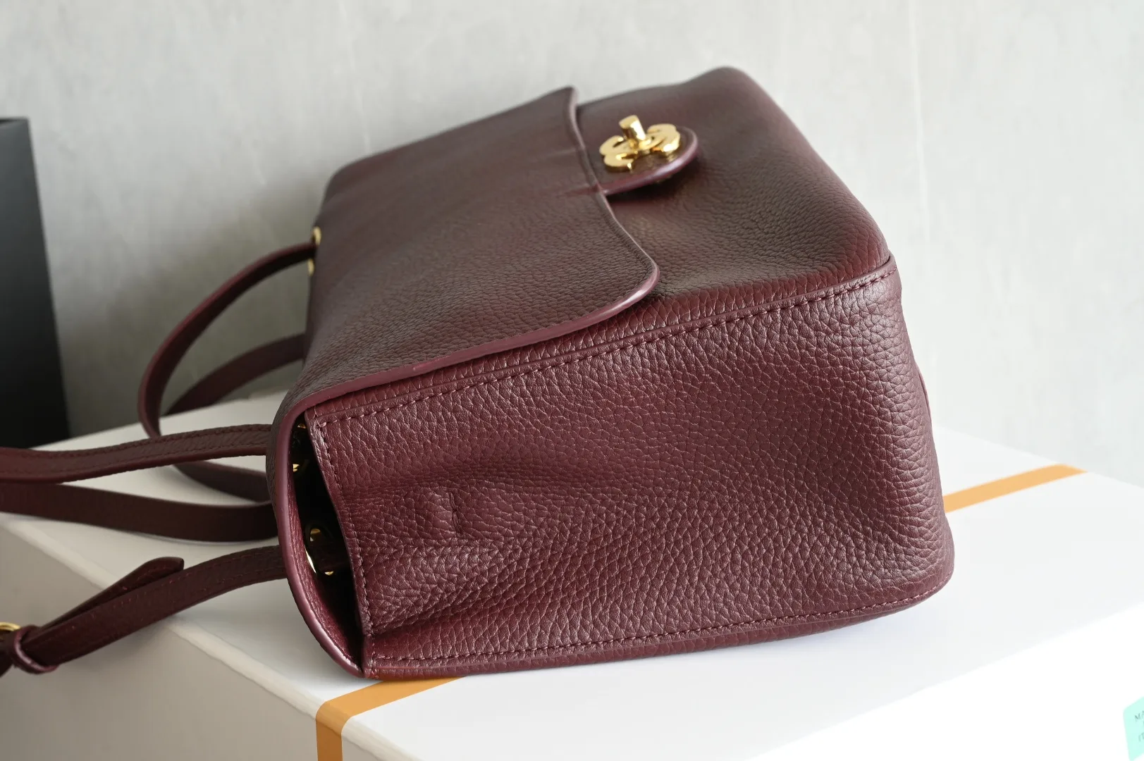 Chanel Grained Leather Shoulder Bag product photo from LabelPicks