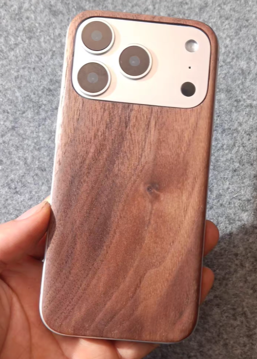 iPhone 17 Air / 17 Pro Max bamboo / Walnut / Cherry wood Case - GreshamTech