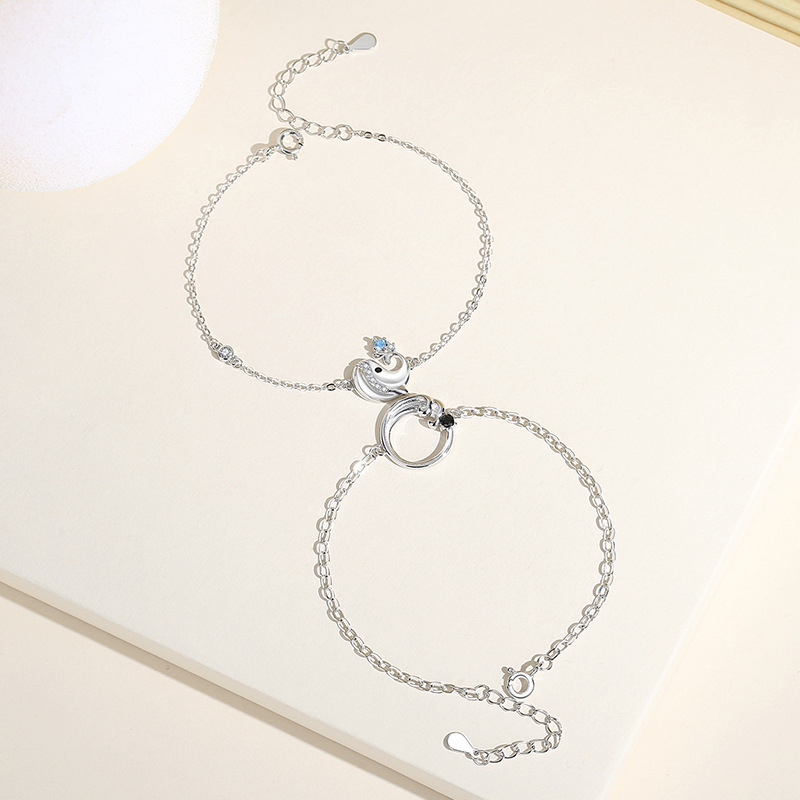 Original Whale-to-Sea Couple Bracelet, 925 Sterling Silver, Unique and Personalized Design, Whale-Shaped Bracelet, Geometric Jewelry