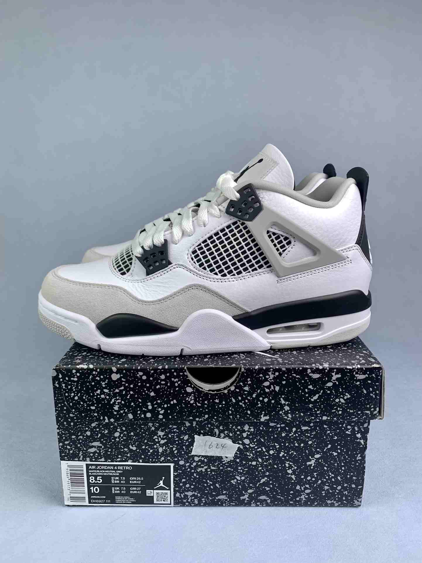 Air Jordan 4 Retro 