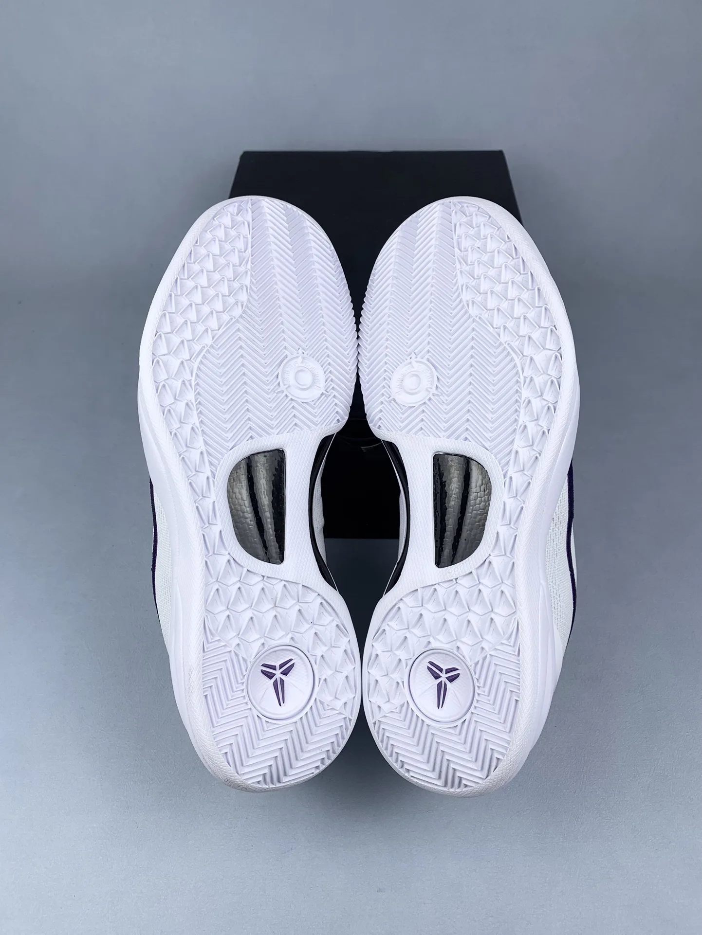 Kobe 8 Protro “Lakers Home” Basketball Shoes product photo from LabelPicks