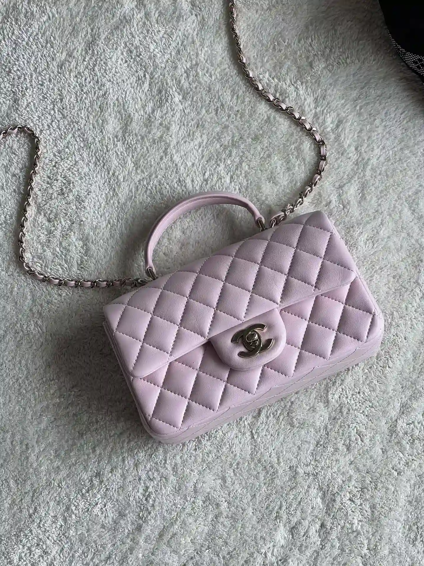 Chanel Lambskin Shoulder Bag product photo from LabelPicks