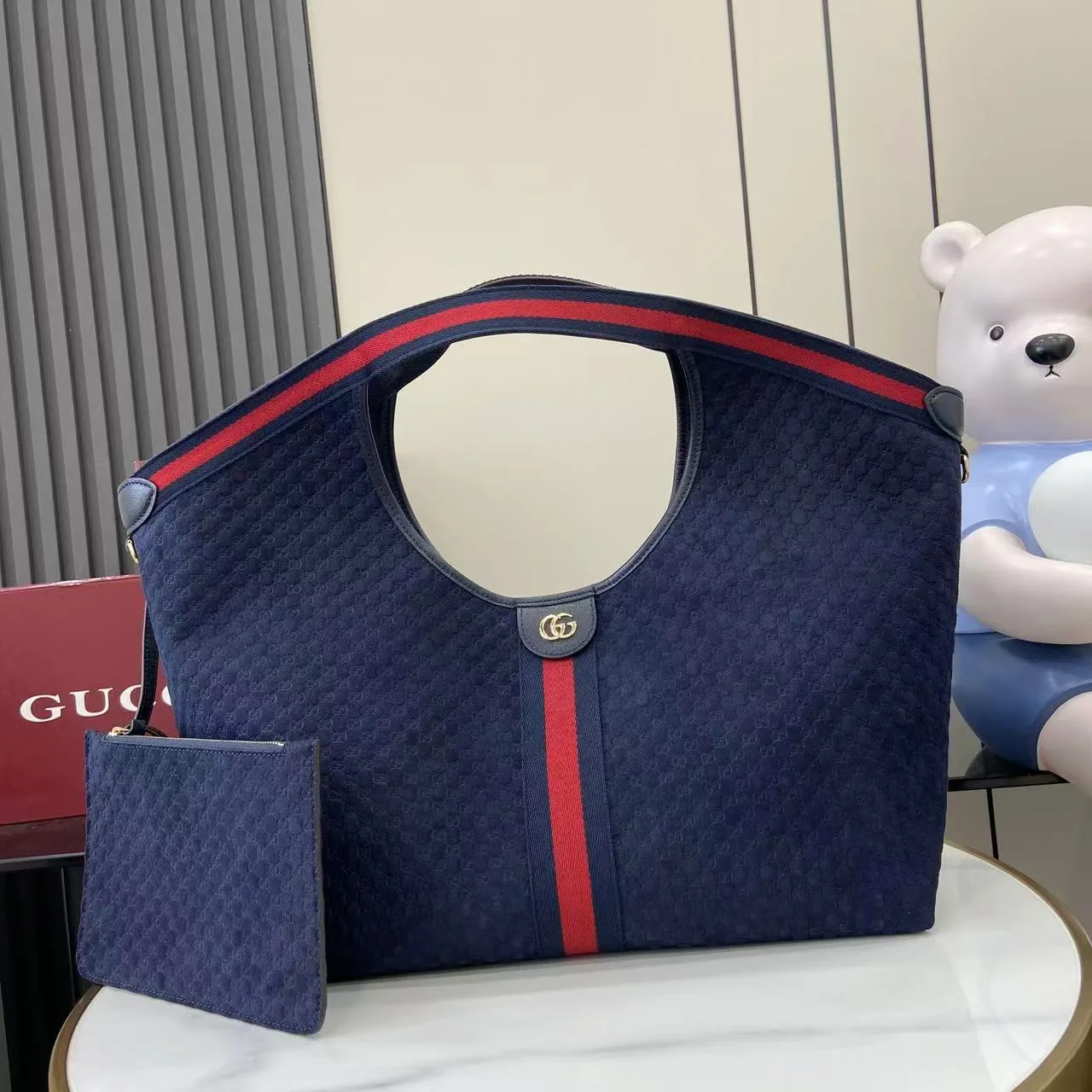 Gucci GG Supreme Canvas Tote Bag product photo from LabelPicks