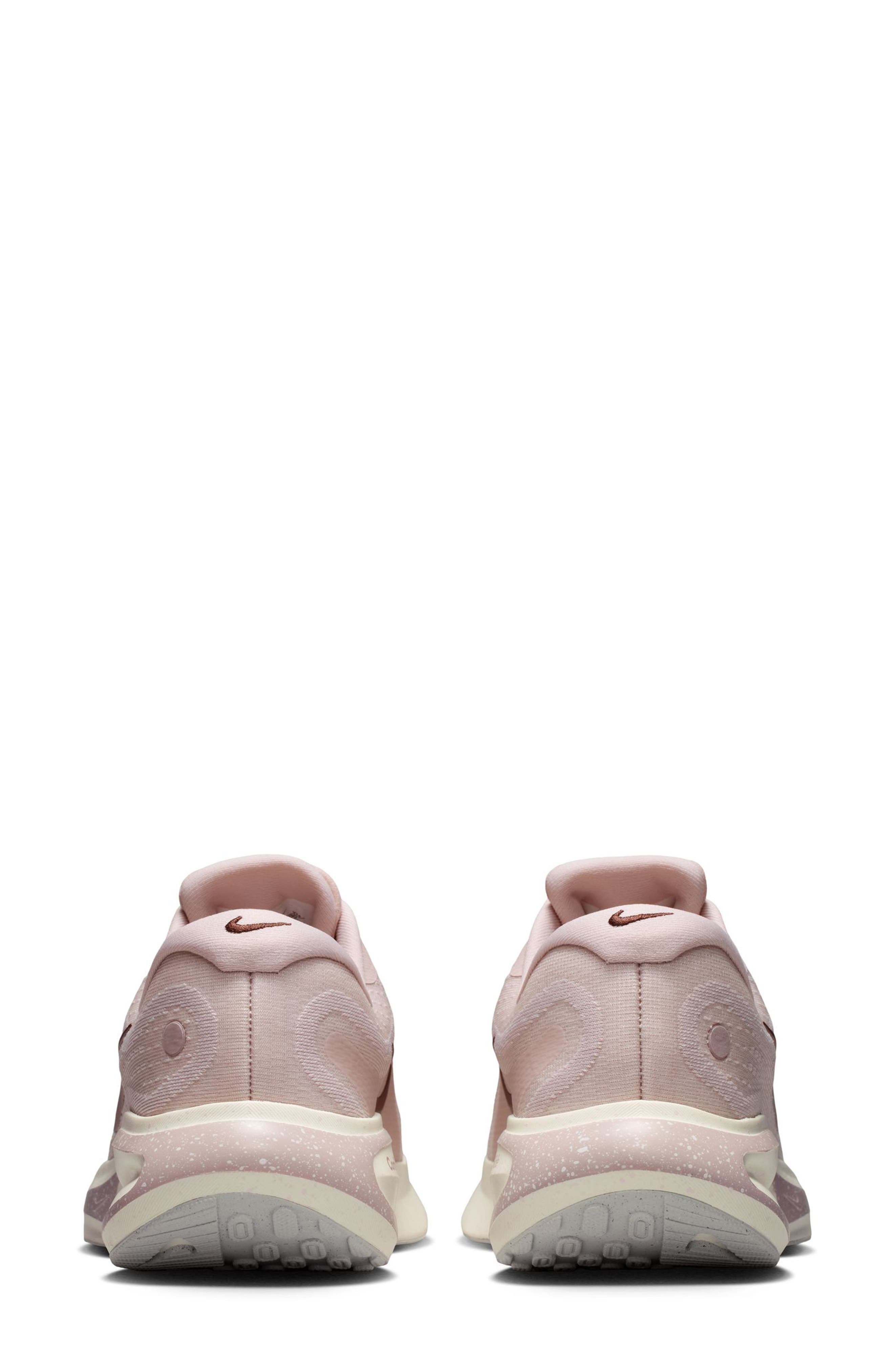 Nike Journey Run SE Running Shoe