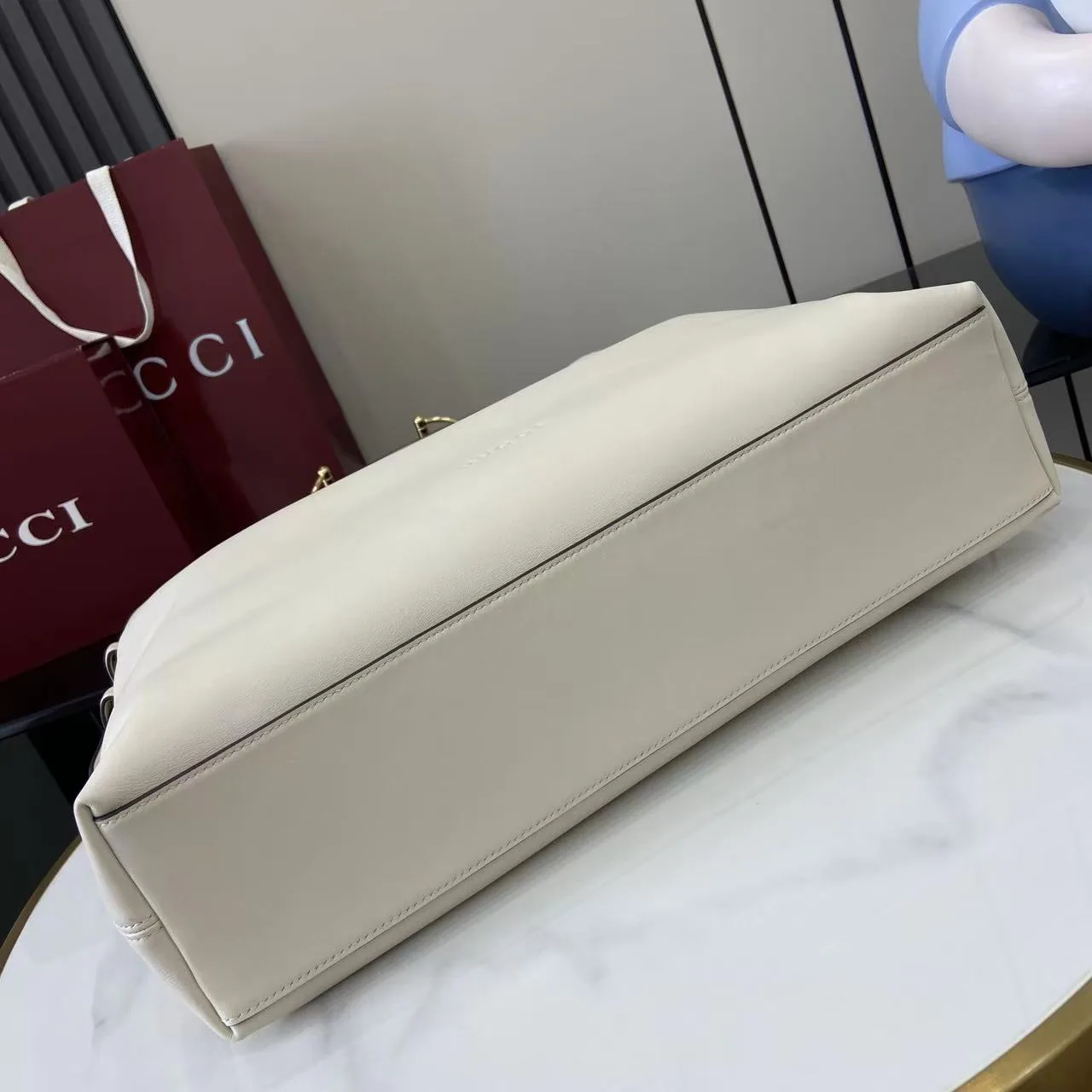 Gucci White Smooth Leather Tote Bag product photo from LabelPicks