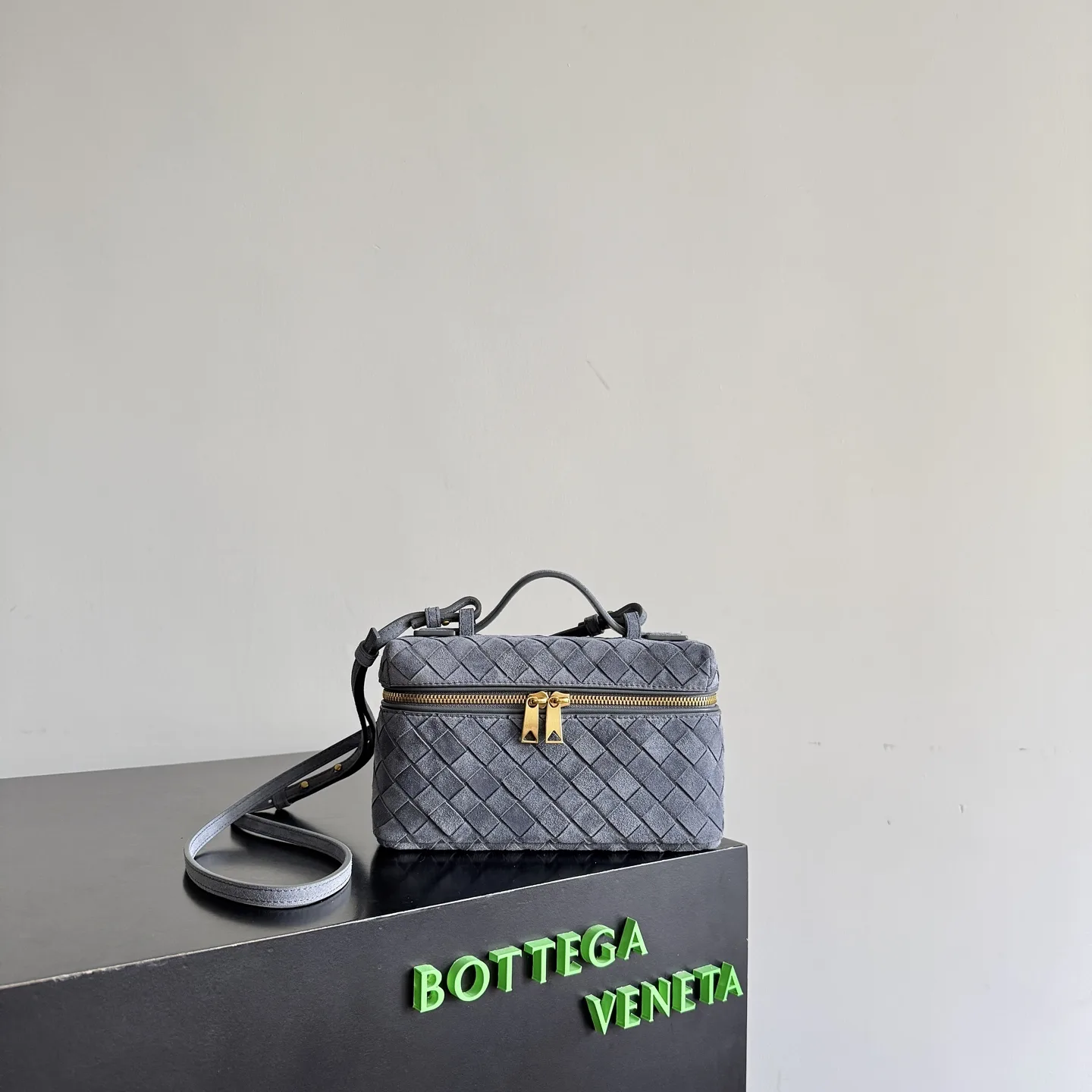 Bottega Veneta Intrecciato Woven Leather Crossbody Bag product photo from LabelPicks