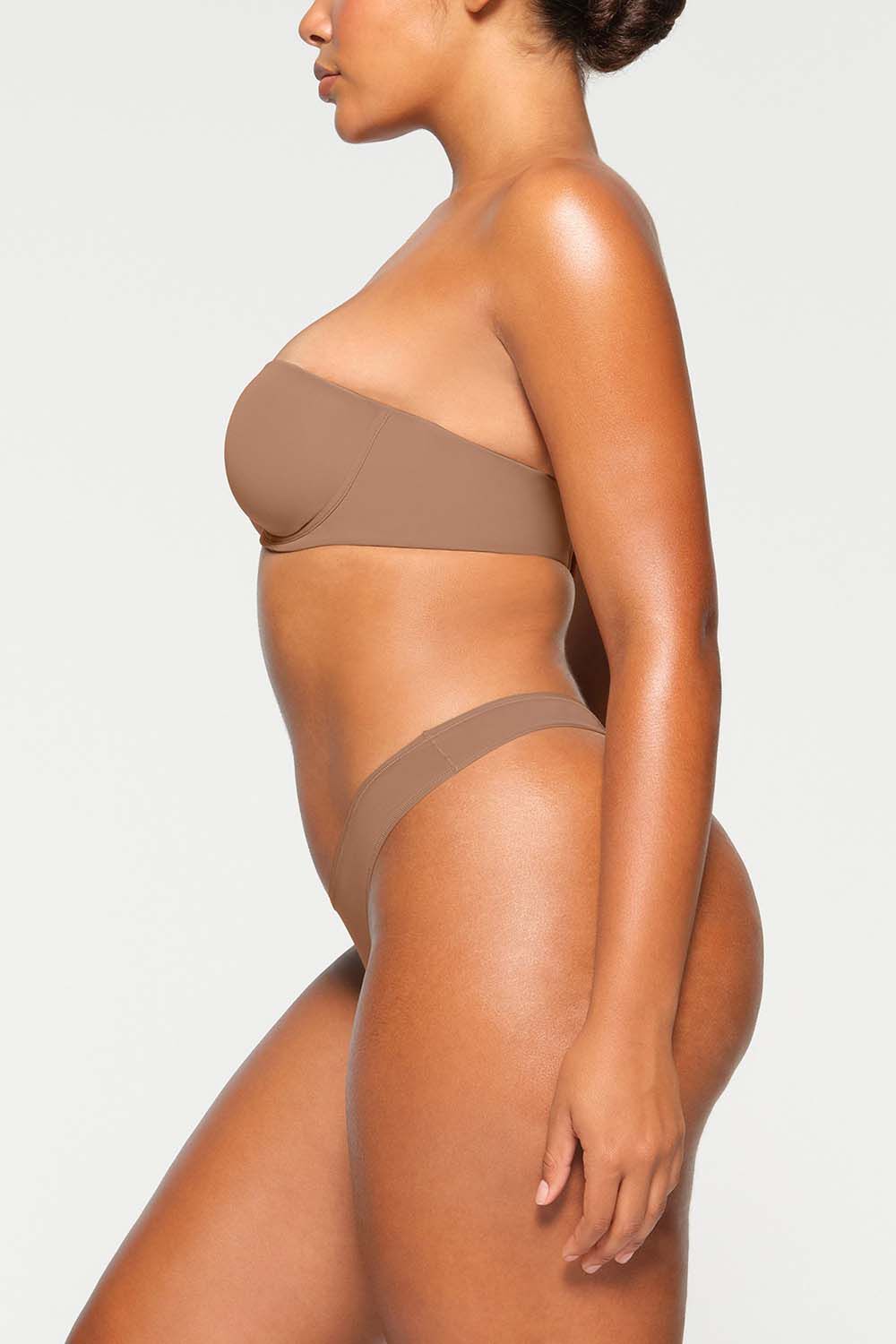 SKIMS STRAPLESS BRA