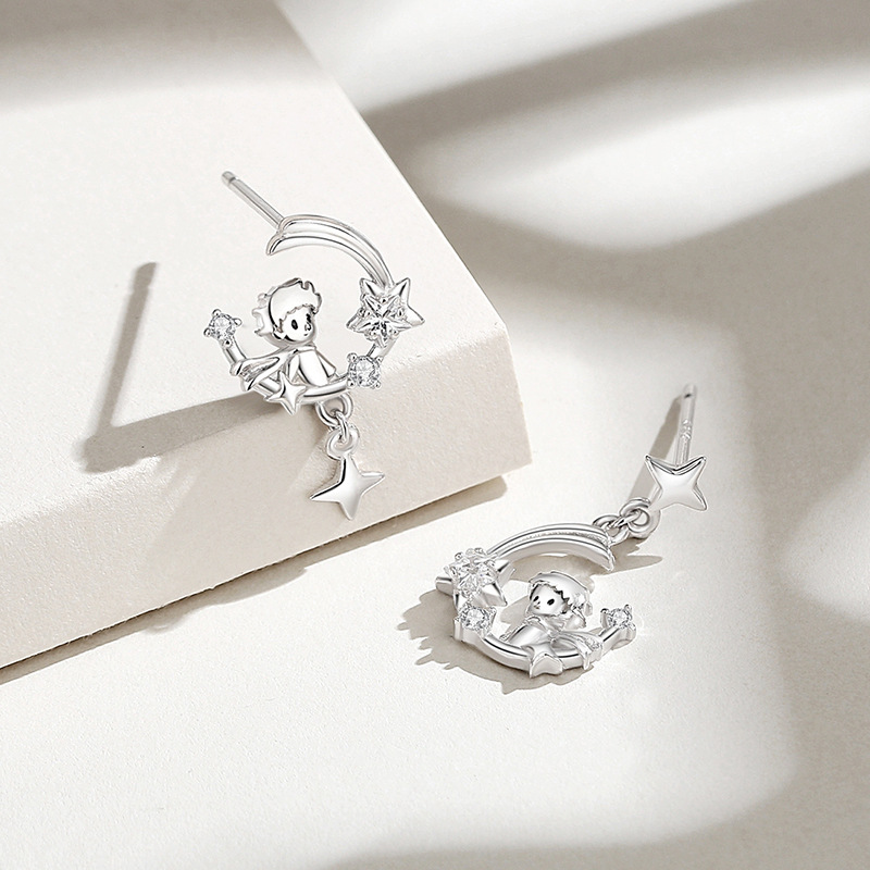Original Little Prince starry sky earrings for women, sterling silver, Korean style, niche design, star and moon earrings, ins asymmetric earrings