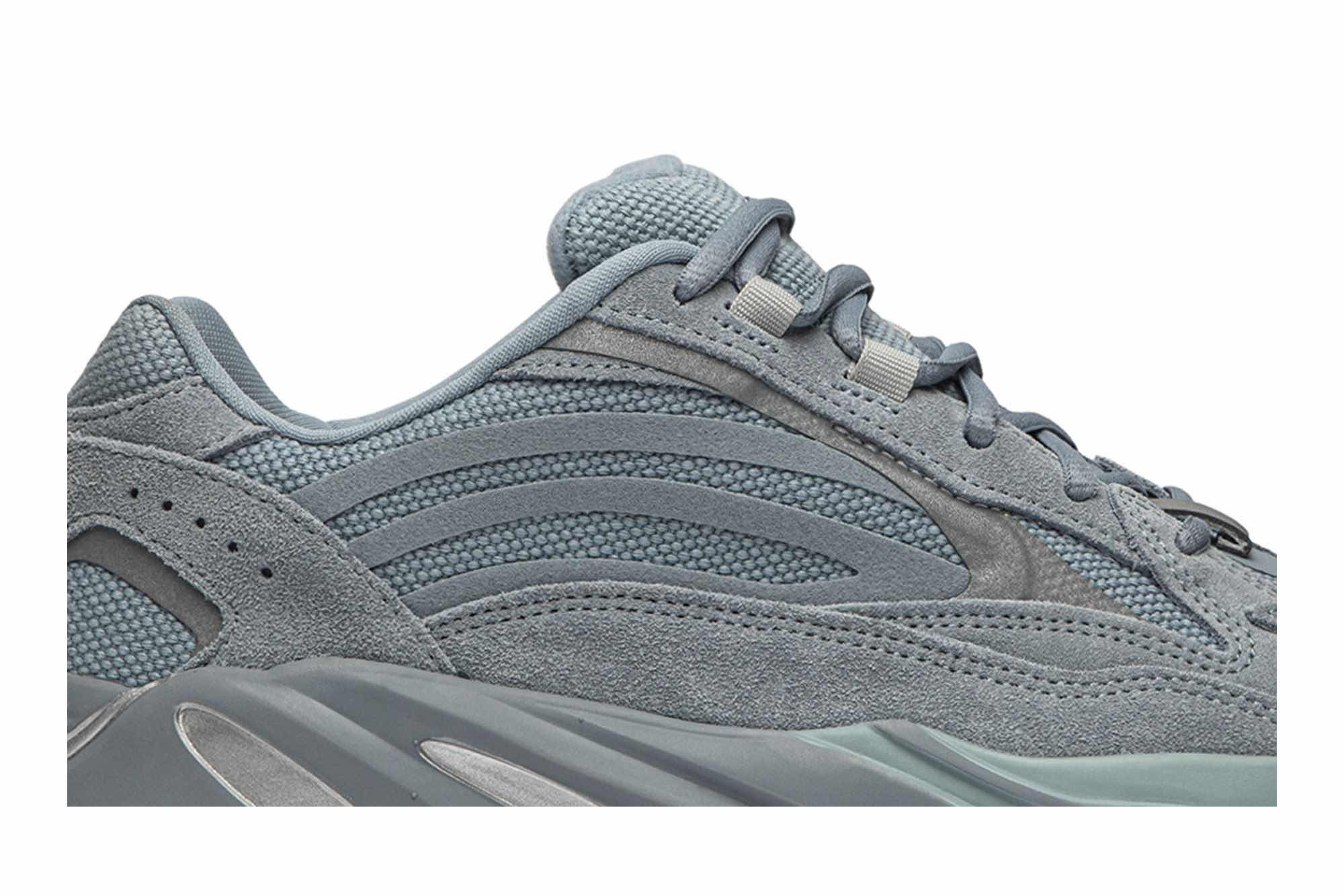 Adidas Yeezy Boost 700 V2 ‘Hospital Blue’ FV8424