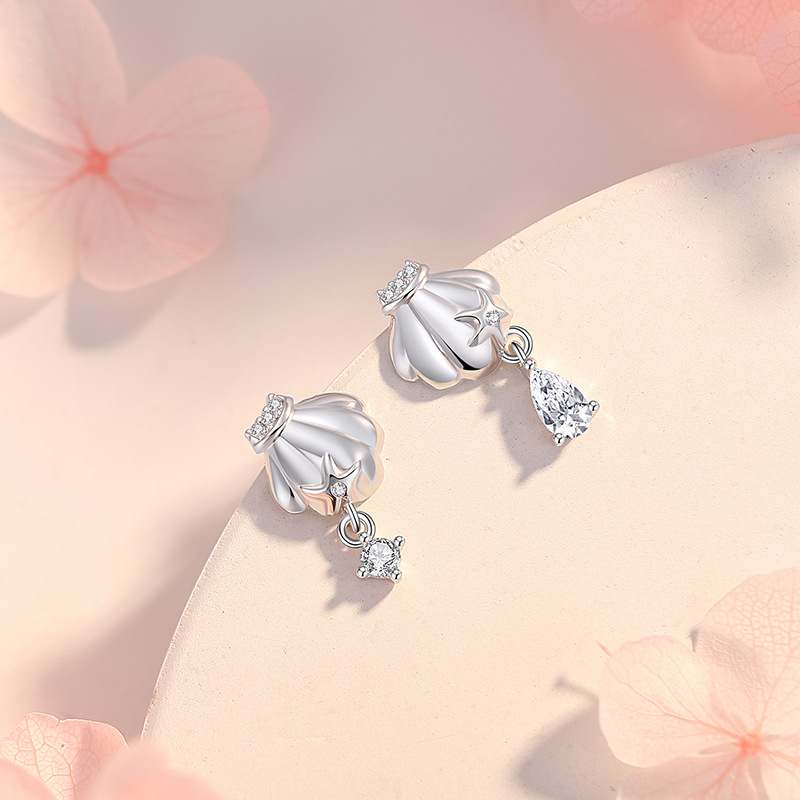 Original Dreamy Starry Sea Earrings, Pure Silver, Fashionable, Cute, Compact Starfish and Shell Earrings, Niche Design Ear Accessories