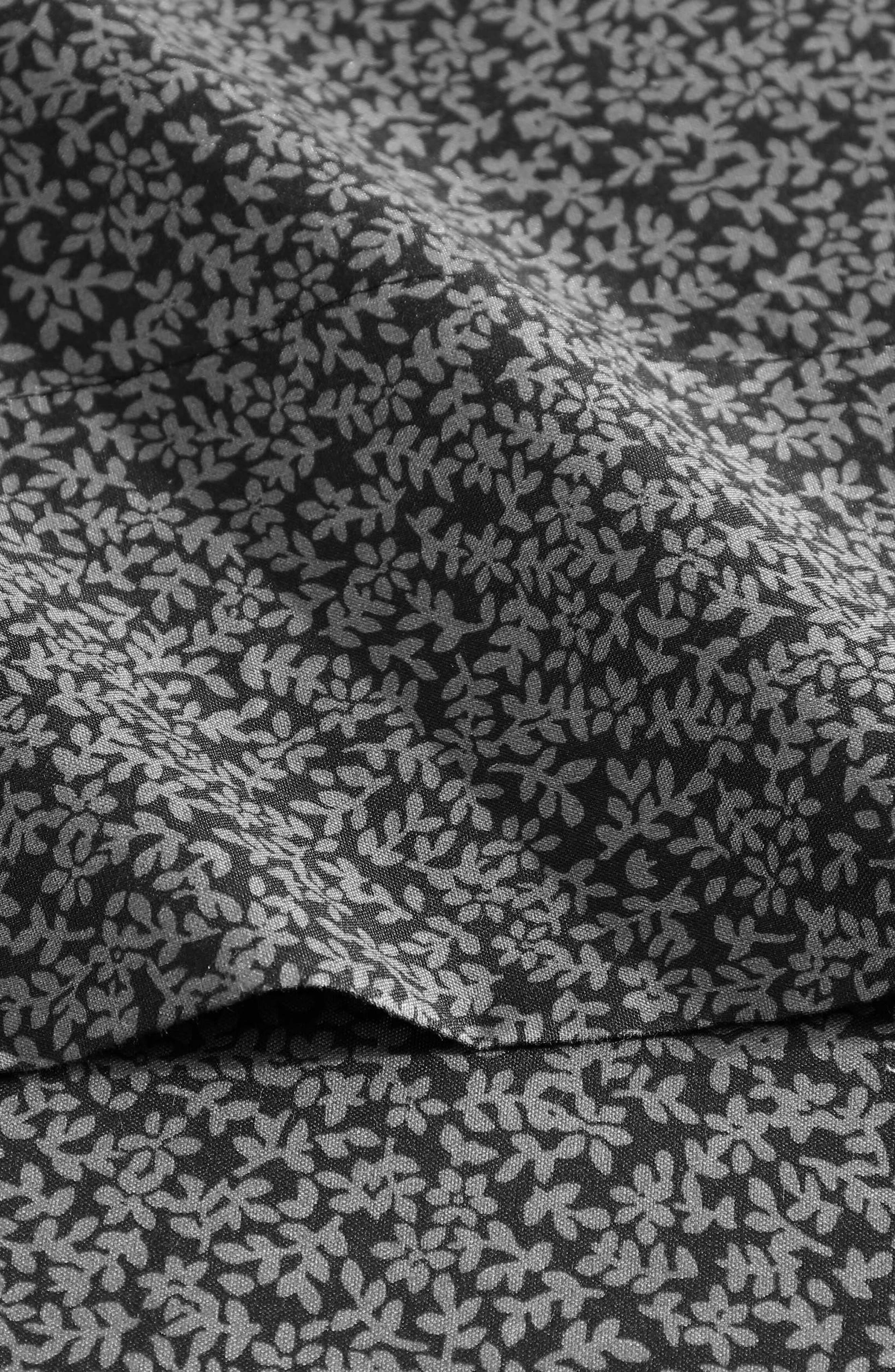 Kenneth Cole New York Chill Flowers Sheet Set