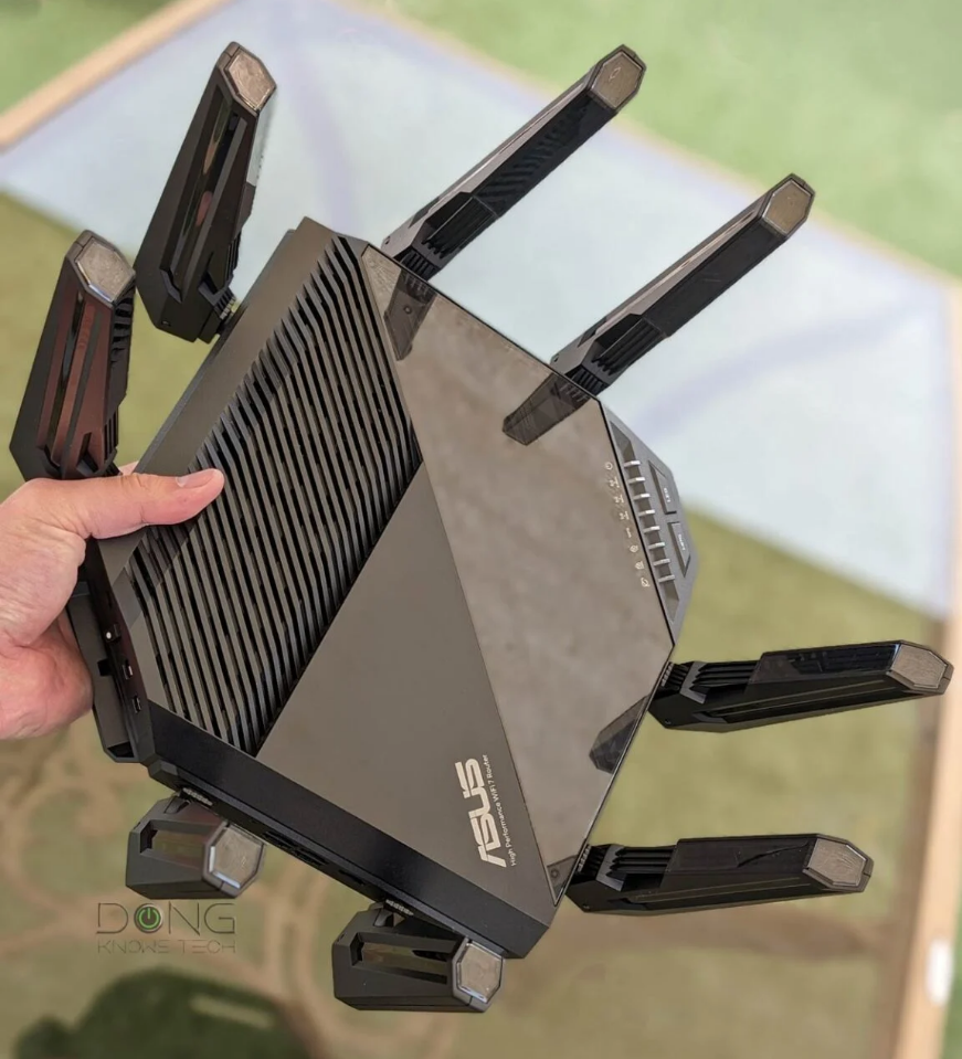 Asus BE13000 Gaming Router WIFI 7 ethernet Brand New - GreshamTech