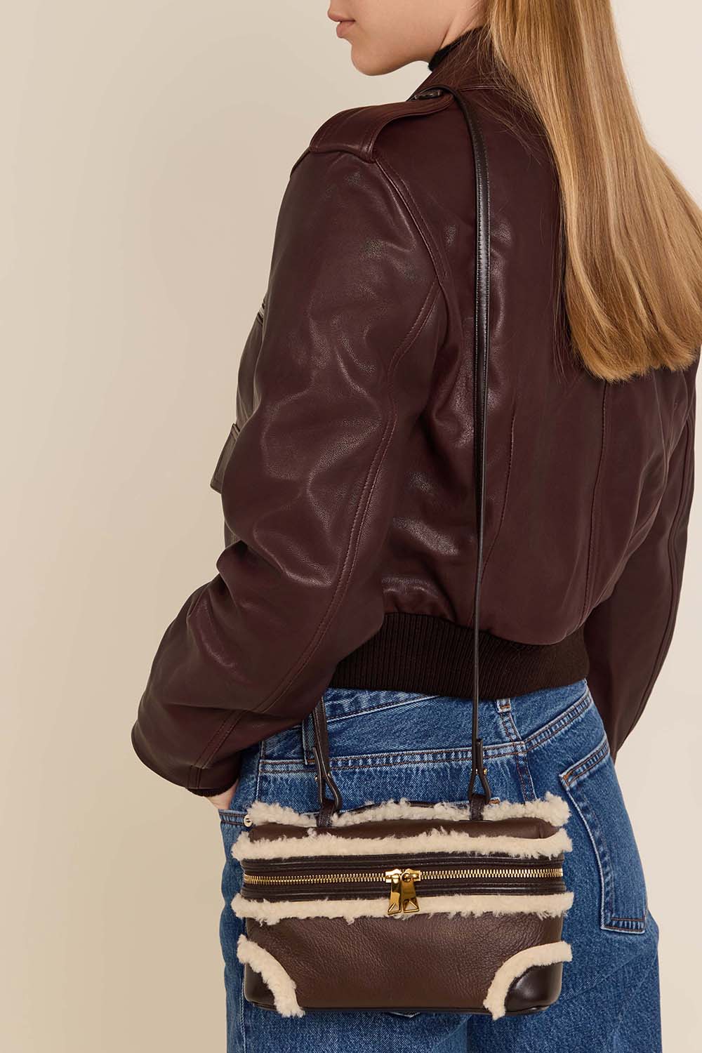 BOTTEGA VENETA תיק באנג באנג וניטי קייס