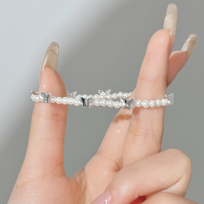 Small butterfly pearl bracelet for women, made of pure silver, with a fresh and versatile design, in Korean style, featuring a unique and stylish design, and a sweet and trendy look