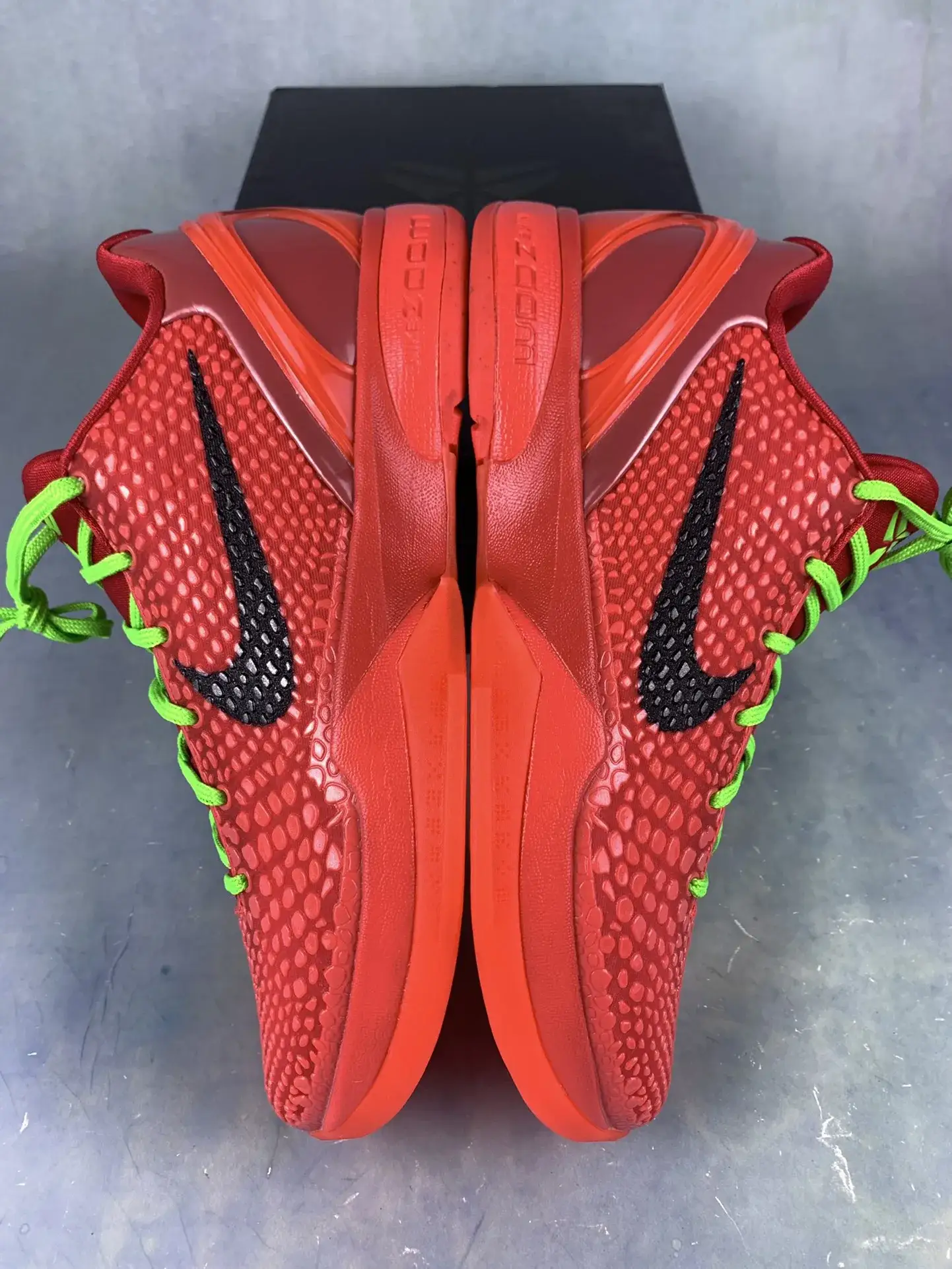 Kobe 6 Protro “Reverse Grinch” Basketball Shoes product photo from LabelPicks