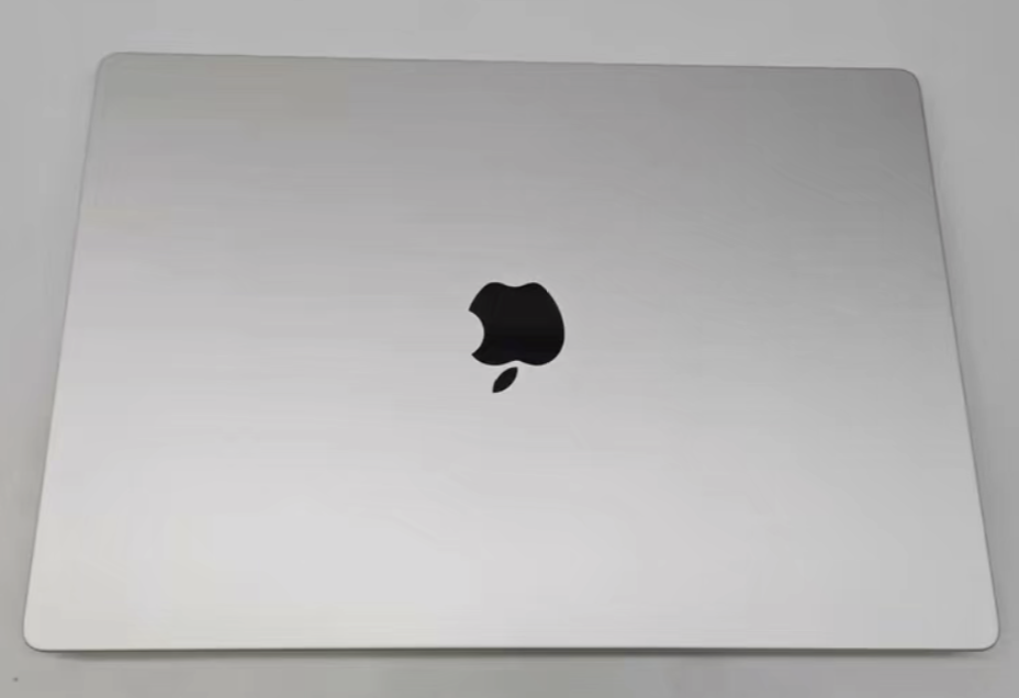 Apple Macbook Pro M5 Max 128GB+2TB 16'' 18+40 Cores Brand New - GreshamTech