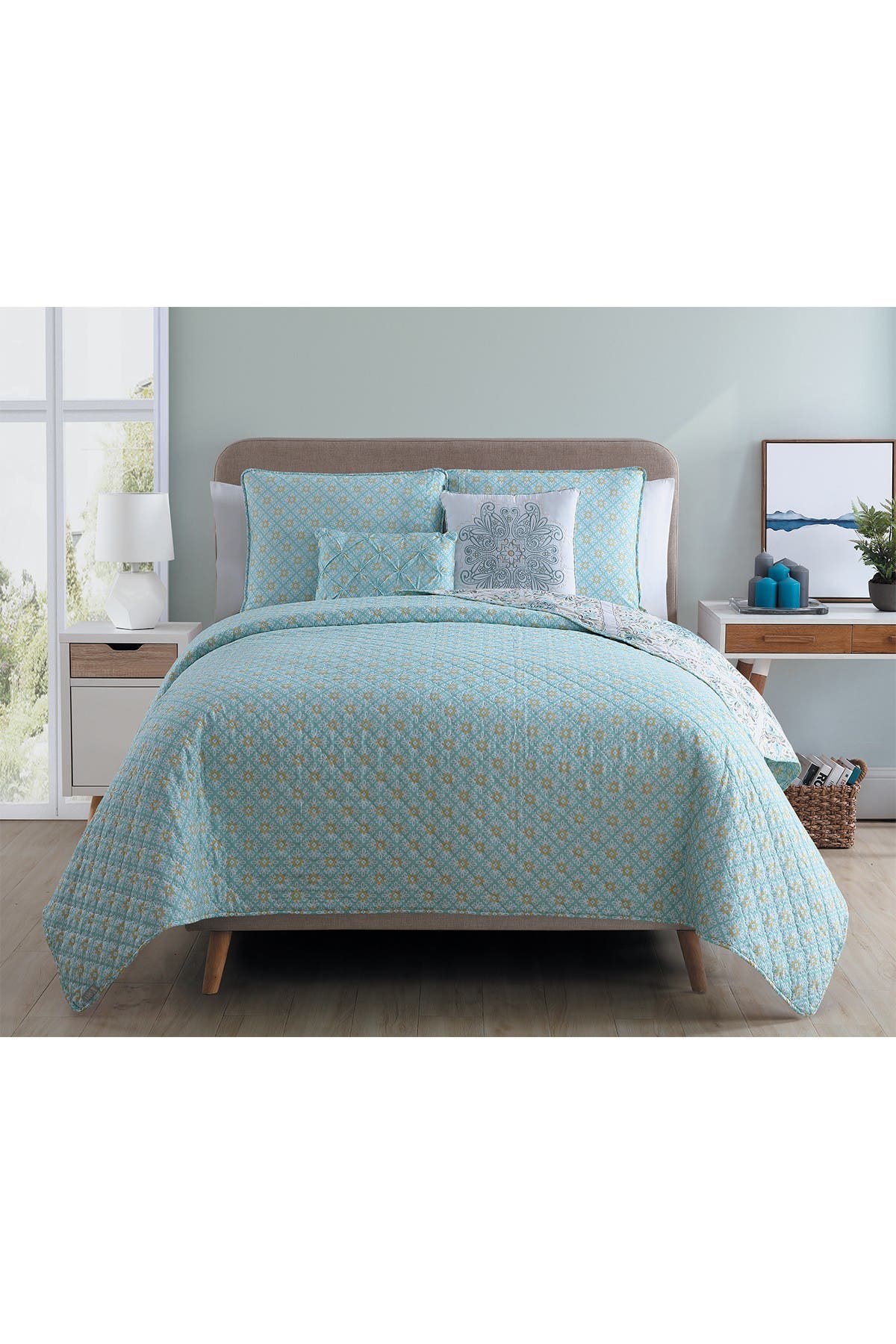 VCNY HOME Windsor Reversible Medallion Quilt Set - King