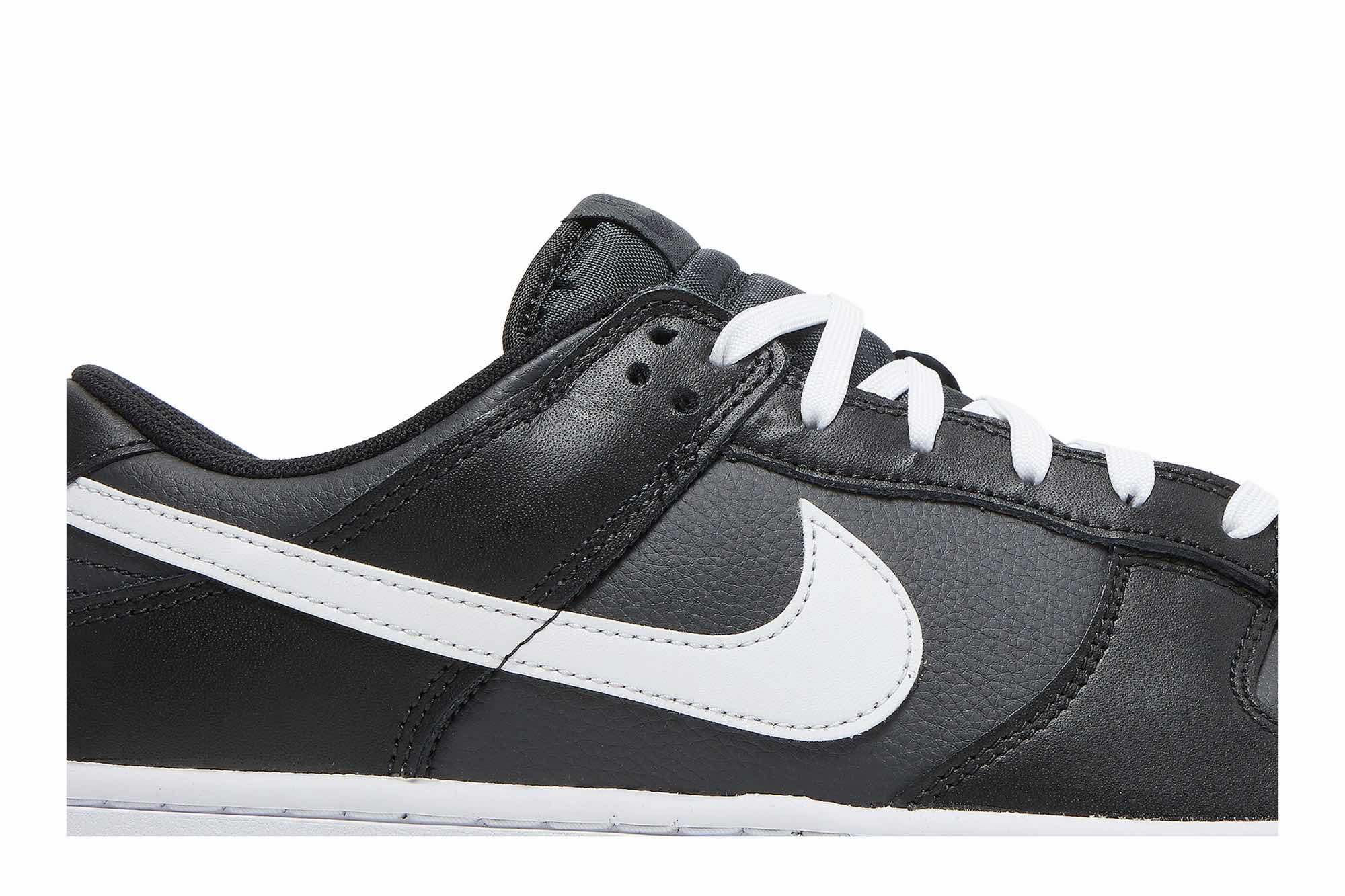 Nike Dunk Low ‘Black Panda’ DJ6188-002