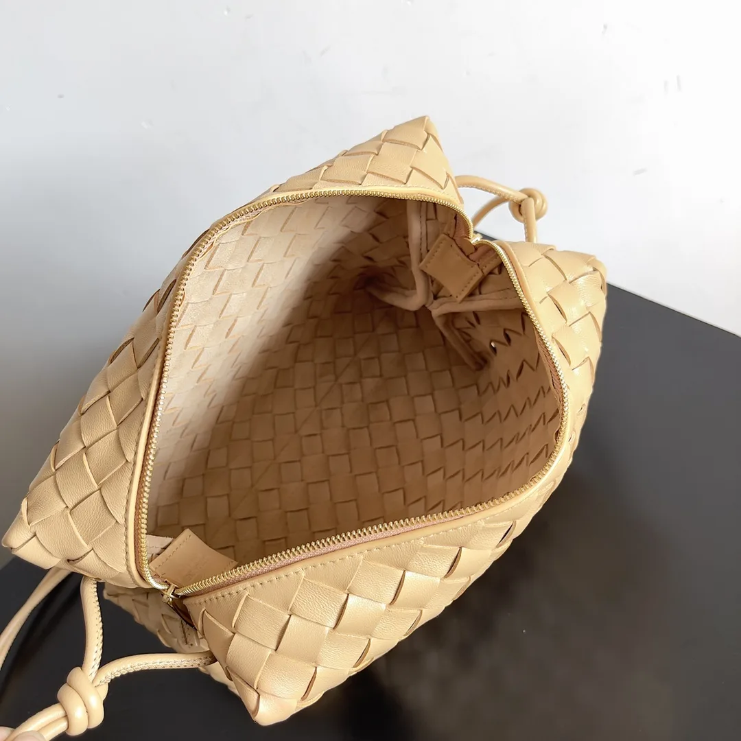 Bottega Veneta Intrecciato Woven Leather Bucket Bag product photo from LabelPicks