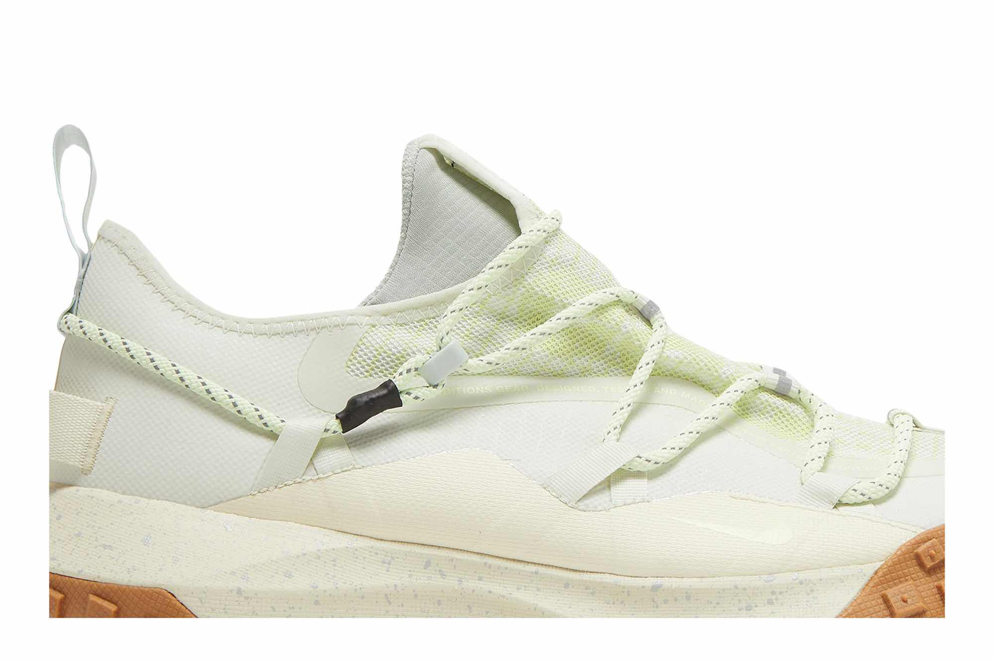 Nike ACG Mountain Fly Low GTX SE ‘Sea Glass’ DD2861-001