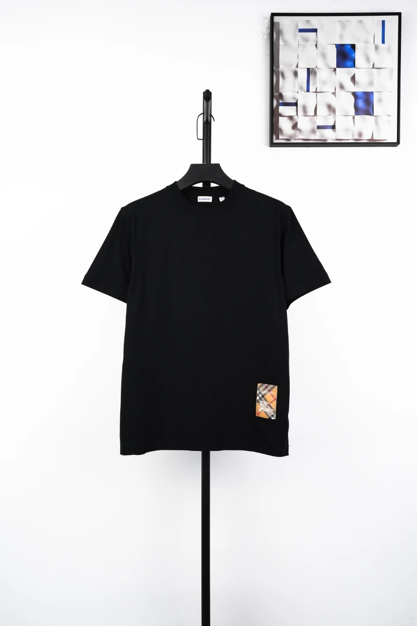 Burberry Black Check Equestrian Knight Patch T-Shirt product photo from LabelPicks