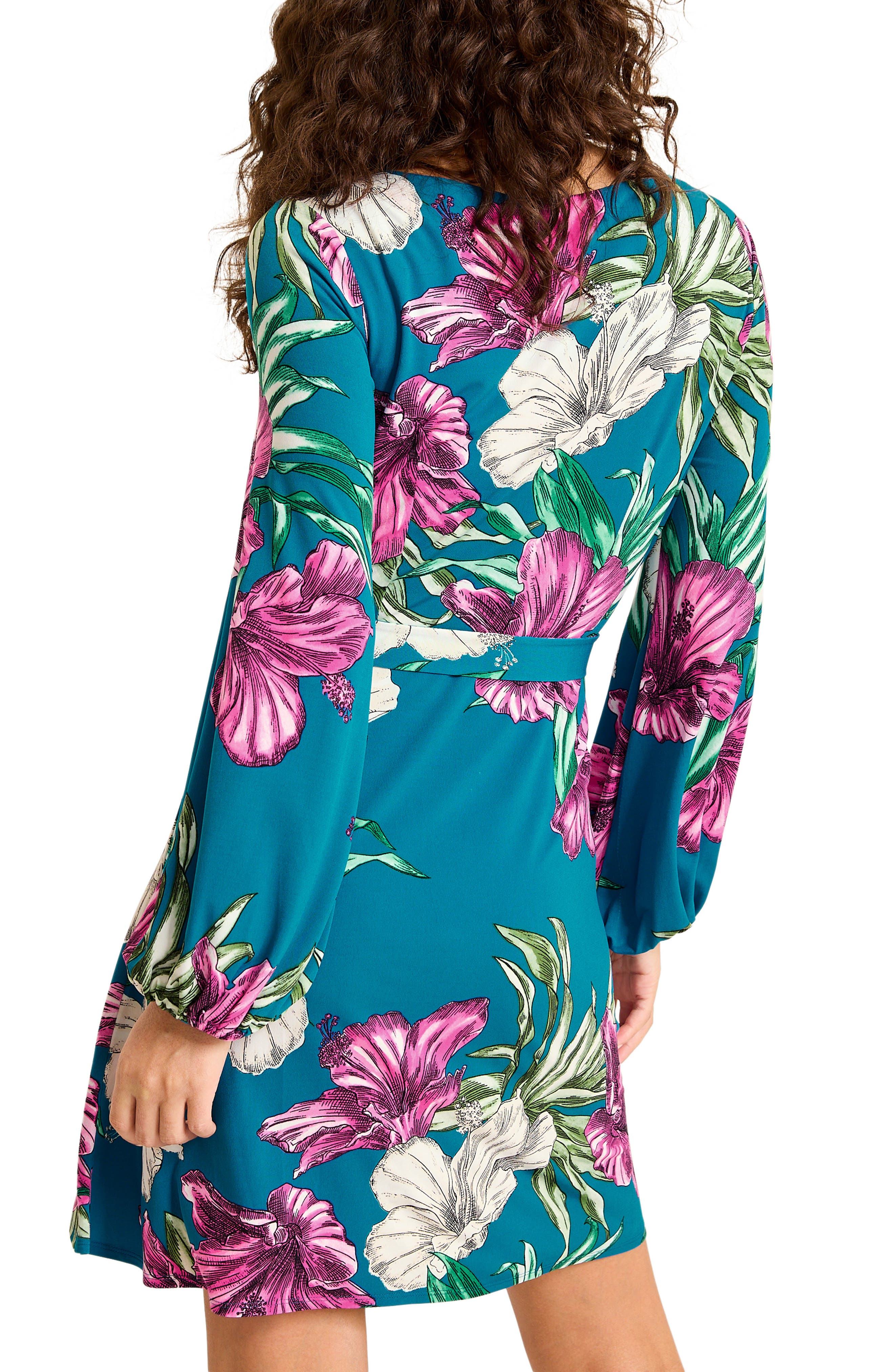 Tommy Bahama Villa Garden Wrinkle Resistant Tie Belt Long Sleeve Dress