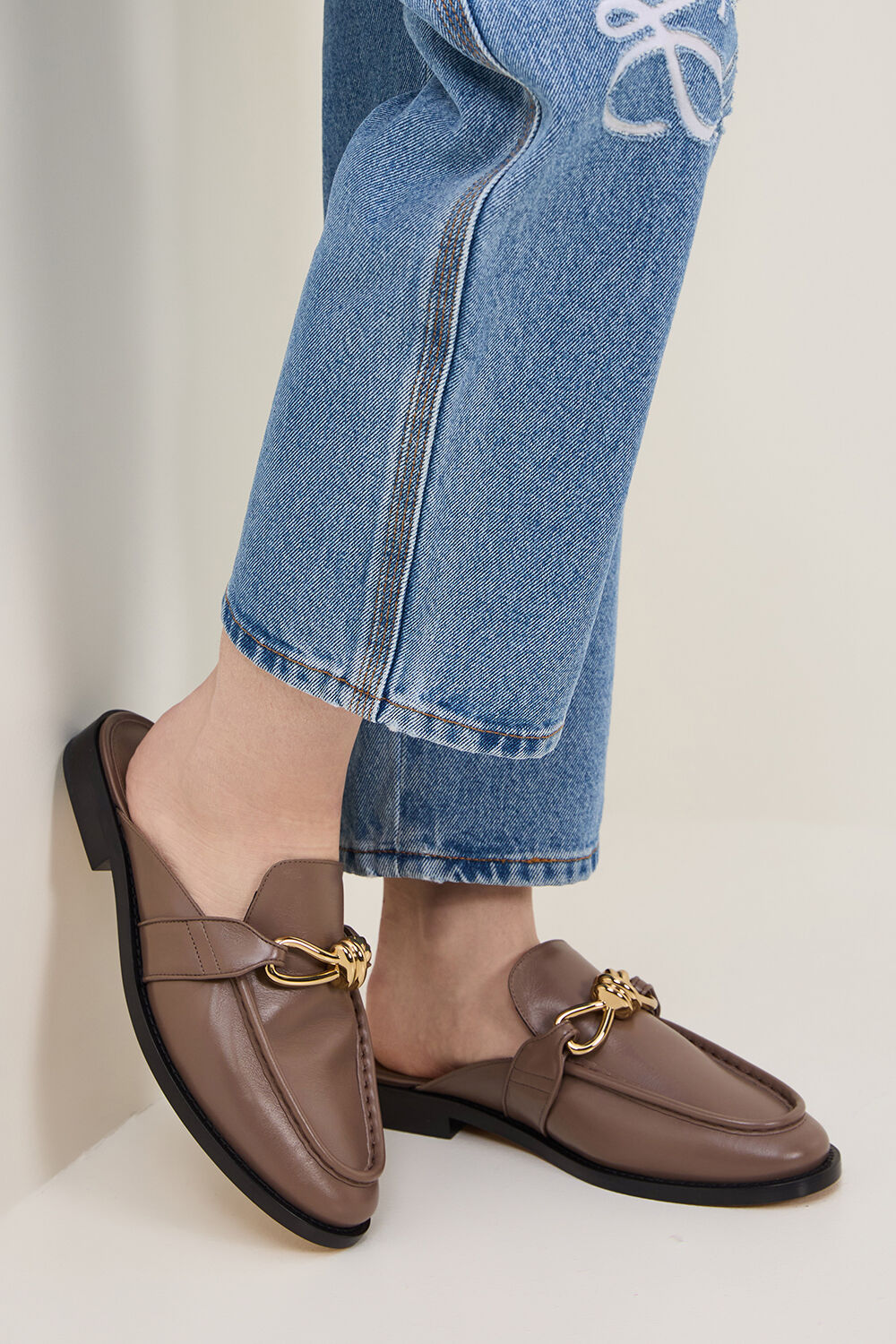 BOTTEGA VENETA נעלי סליידס
