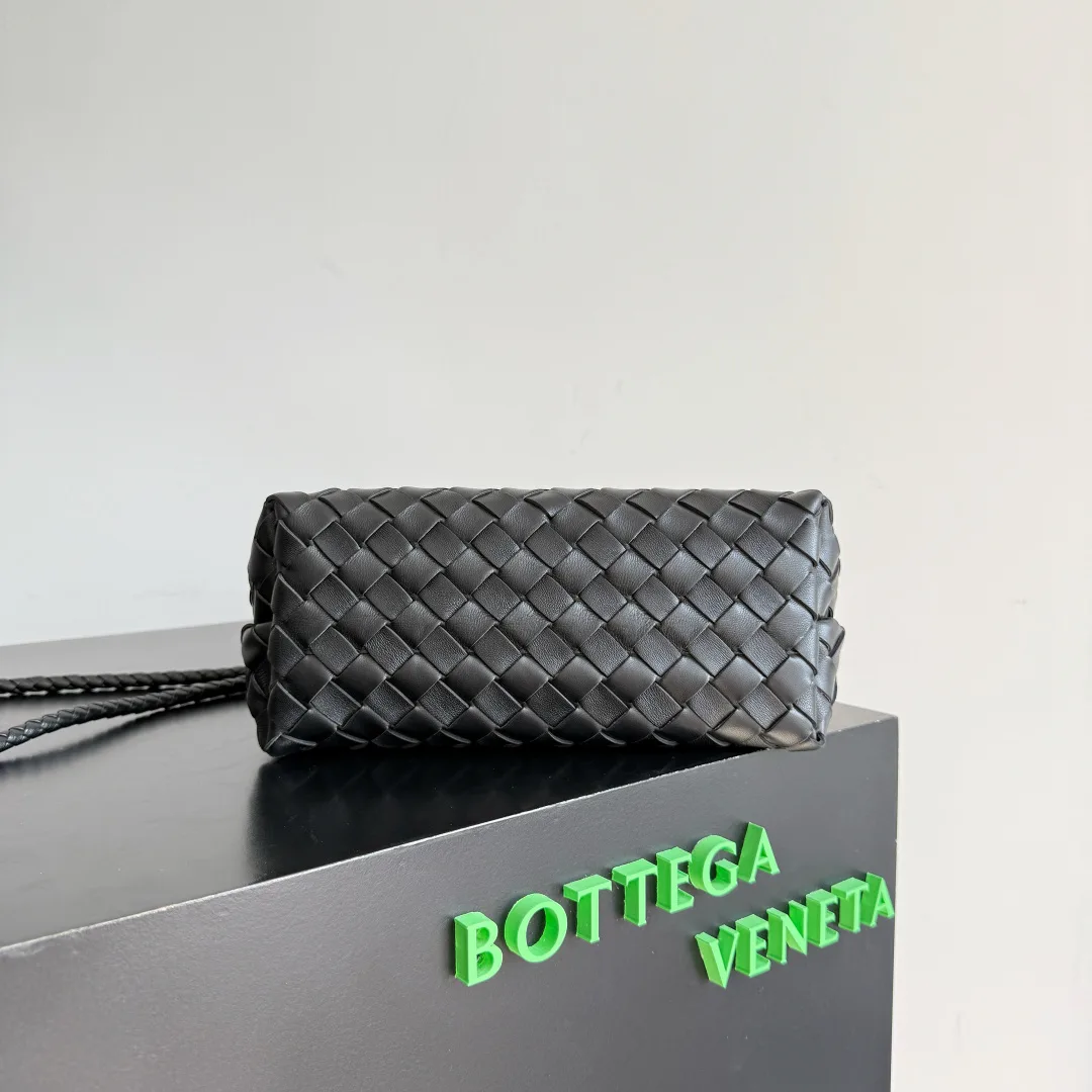 Bottega Veneta Black Andiamo Intrecciato Woven Leather Top Handle Bag product photo from LabelPicks