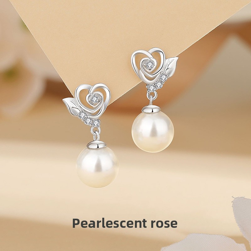 Original rose pearl earrings for women, French style, heart-shaped earrings, new summer forest-style floral ear accessories