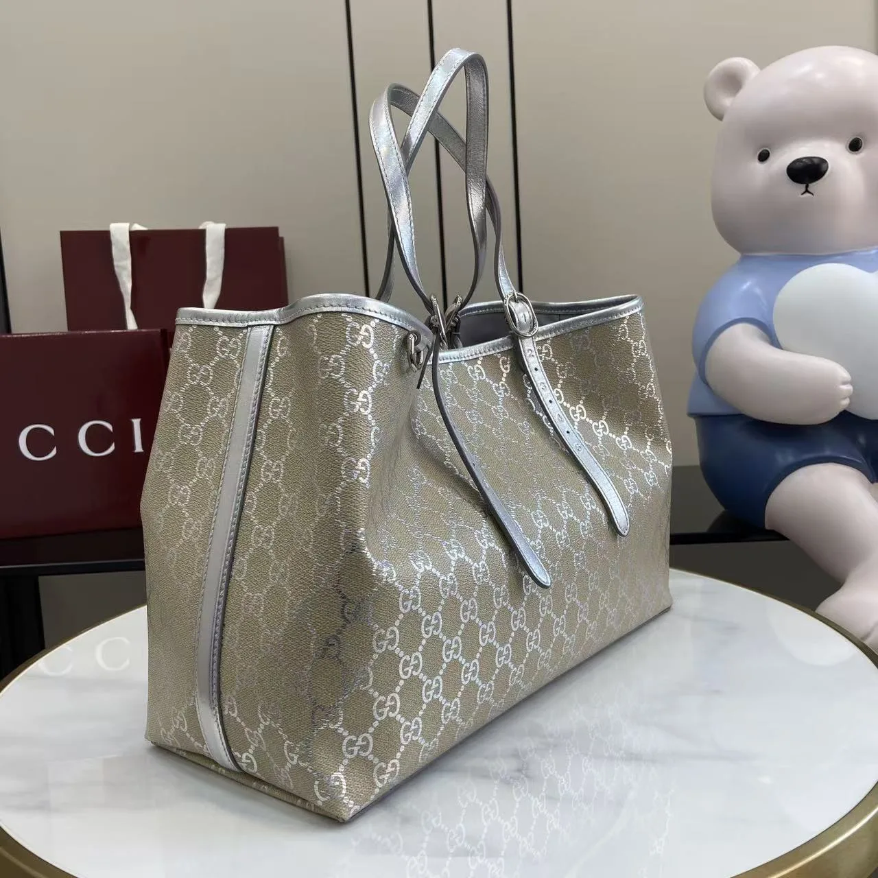 Gucci Roomy Tote Bag product photo from LabelPicks