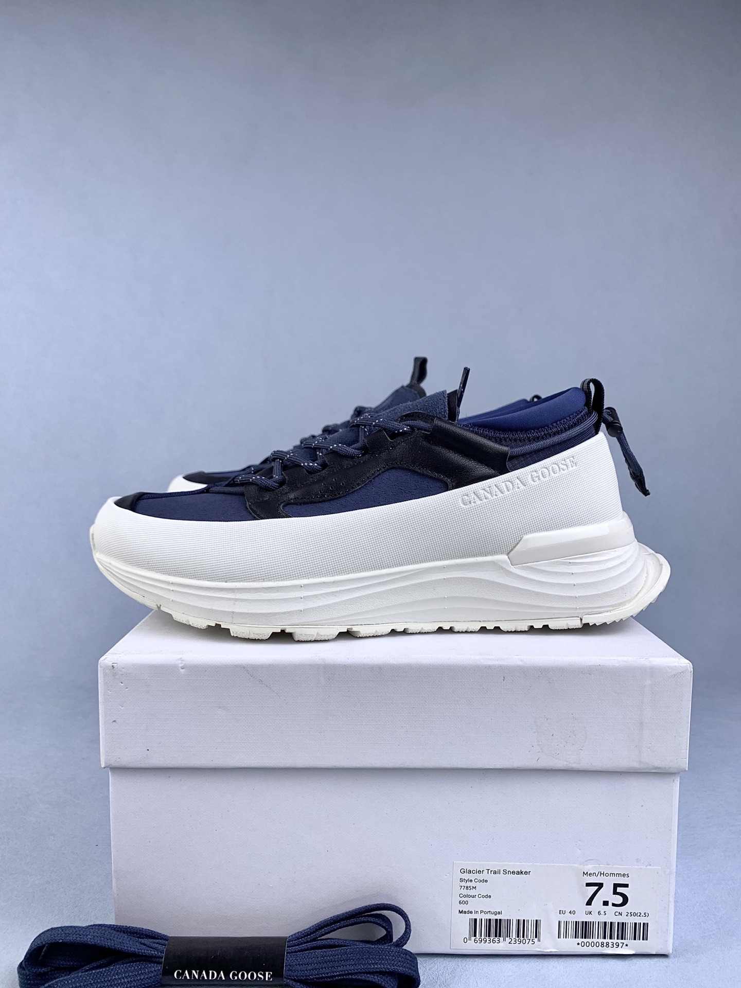 Shoes-Canada Goose