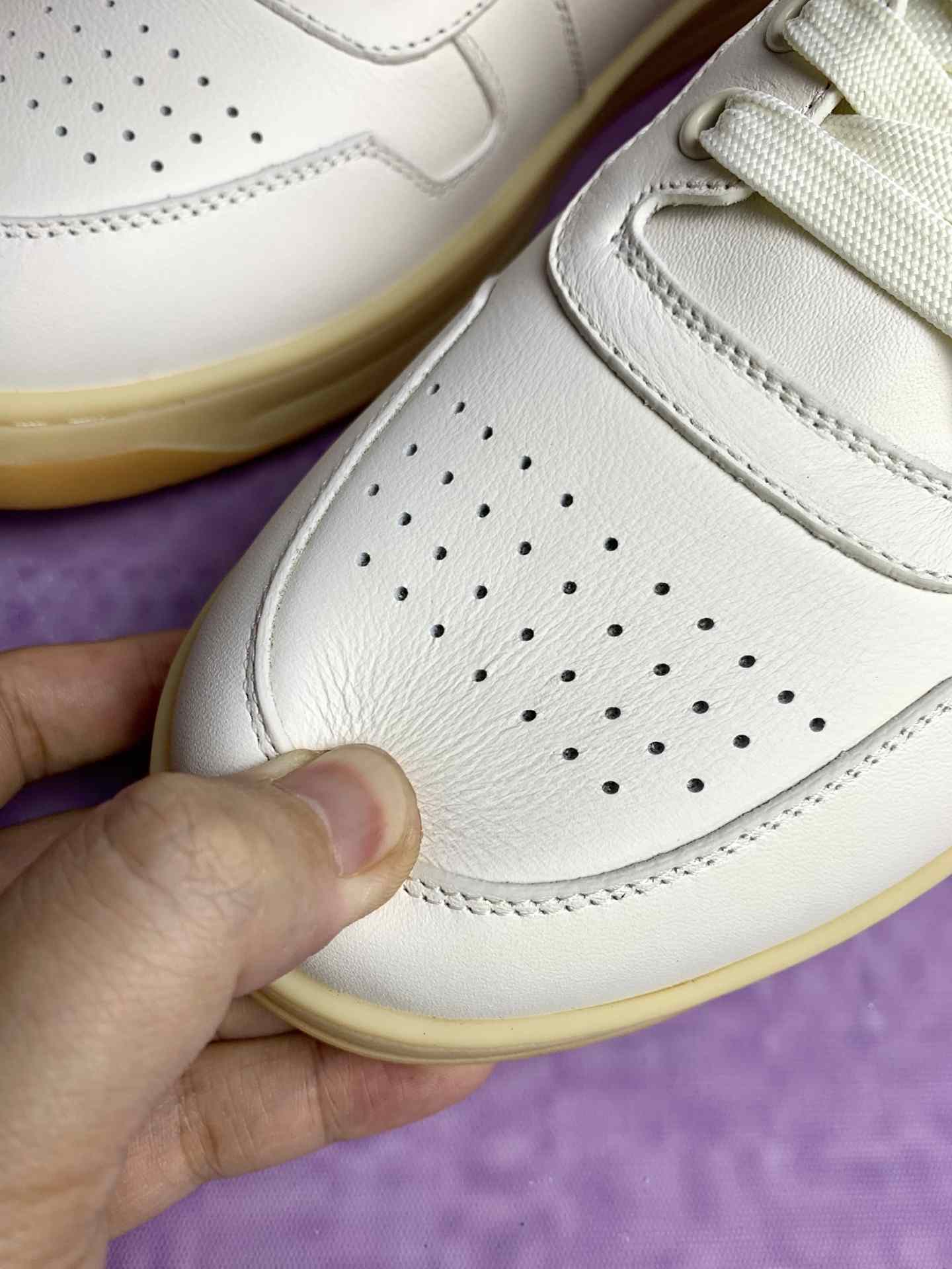 Downtown leather sneakers