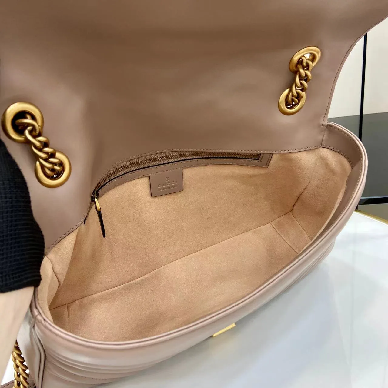 Gucci Marmont Crossbody Bag product photo from LabelPicks