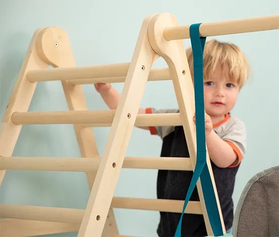 TP Toys Active-Schaukel und Klettergestell für Kinder