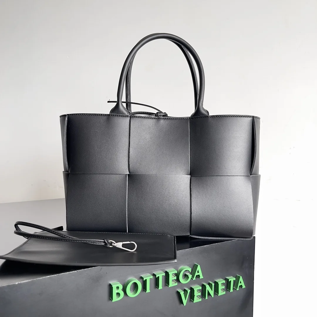 Bottega Veneta Intrecciato Woven Leather Tote Bag product photo from LabelPicks