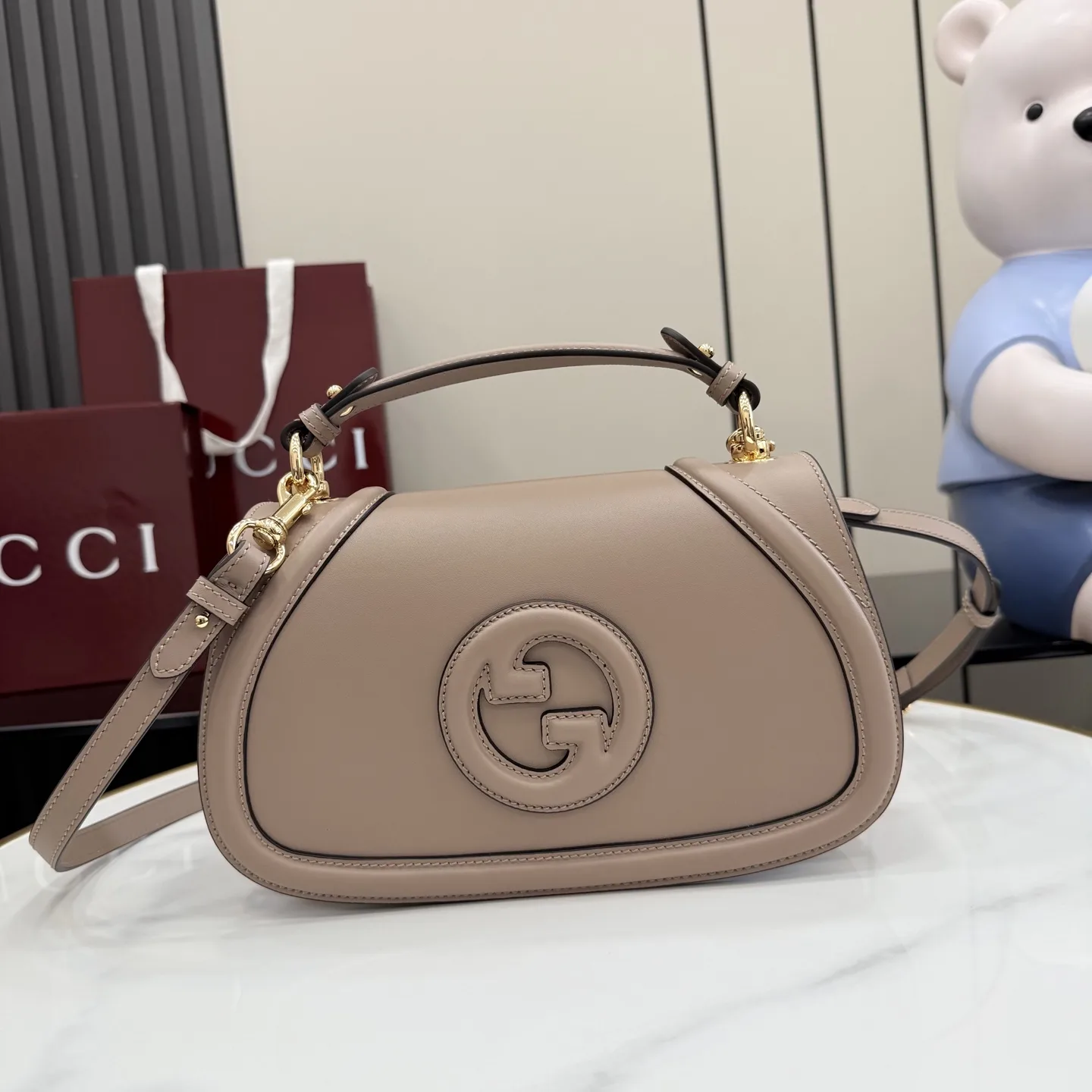 Gucci GG Supreme Canvas Shoulder Bag product photo from LabelPicks