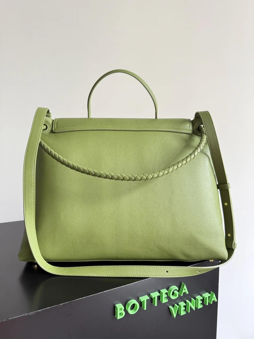 Bottega Veneta Intrecciato Woven Leather Knot Top Handle Bag product photo from LabelPicks