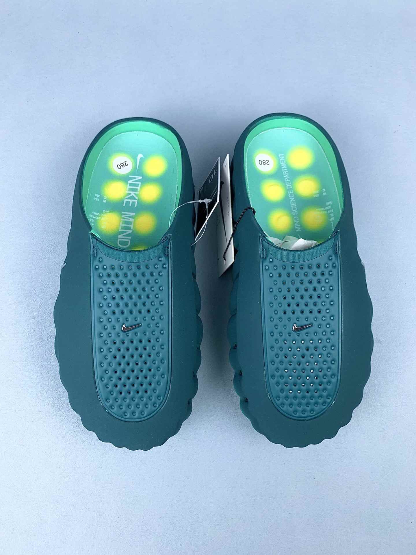 Nike Mind 001 Slides