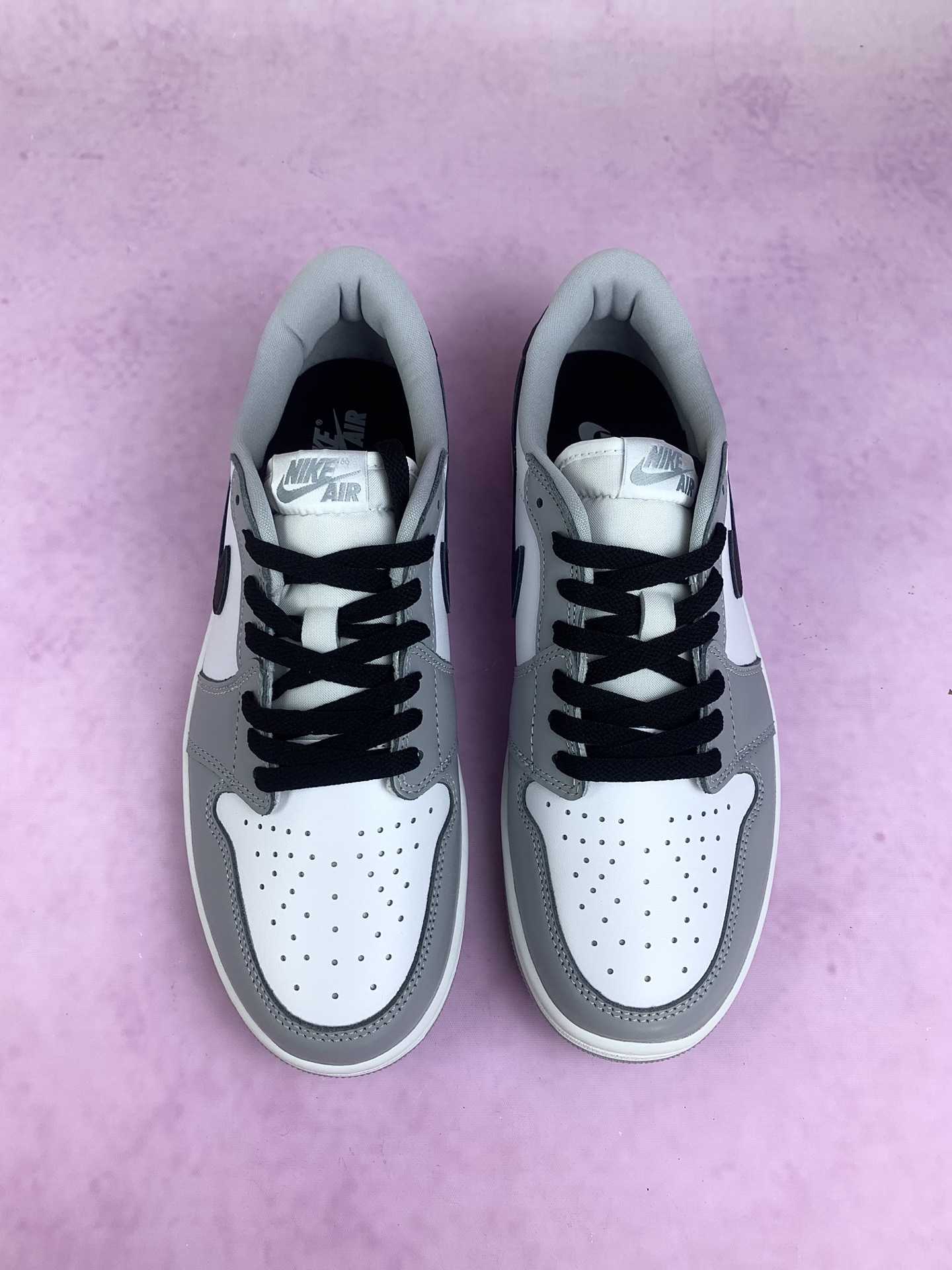 Air Jordan 1 Low OG 'Barons' Shoes